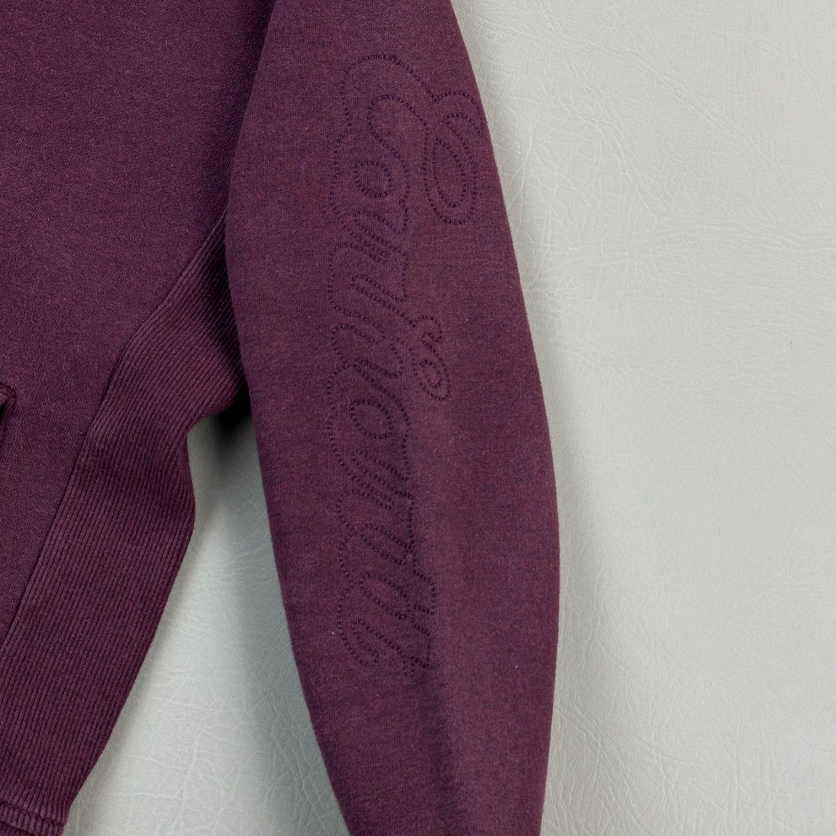 Carhartt Carhartt Sweatshirt Women's Small Dark Plum Full Zip Embroidered Logo - Regular Length, Cotton Blend, Fleece, Outdoor, Retro - Adults Womens Size S / US 4 / IT 40 - 4 Thumbnail