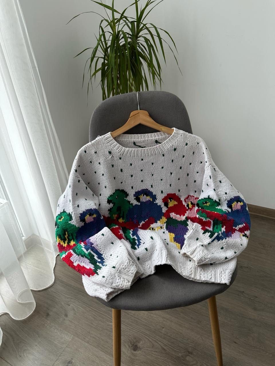 Handmade × Japanese Brand × Vintage Vintage Japanese Rare White Knit Parrot Handicrafts Sweater Size S / US 4 / IT 40 - 13 Thumbnail