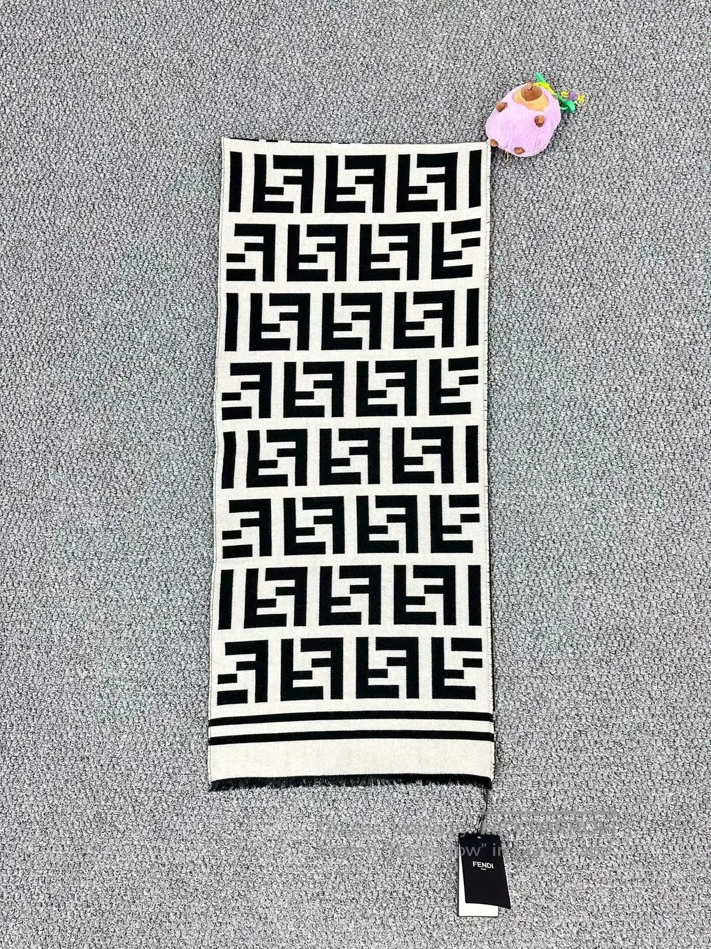 Fendi FENDI Black and white double-sided full print logo fringed Size ONE SIZE - 2 Thumbnail