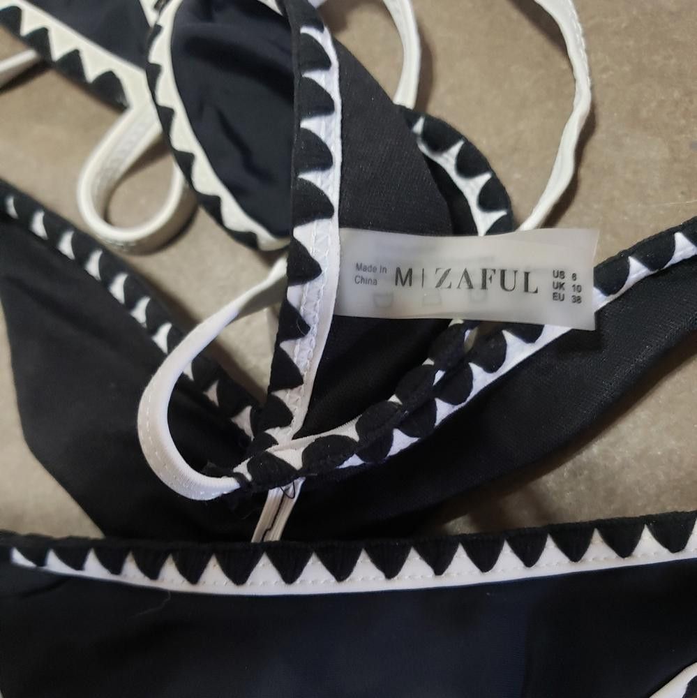 Designer Black White Detailed Zaful Bikini Set Size ONE SIZE - 3 Thumbnail
