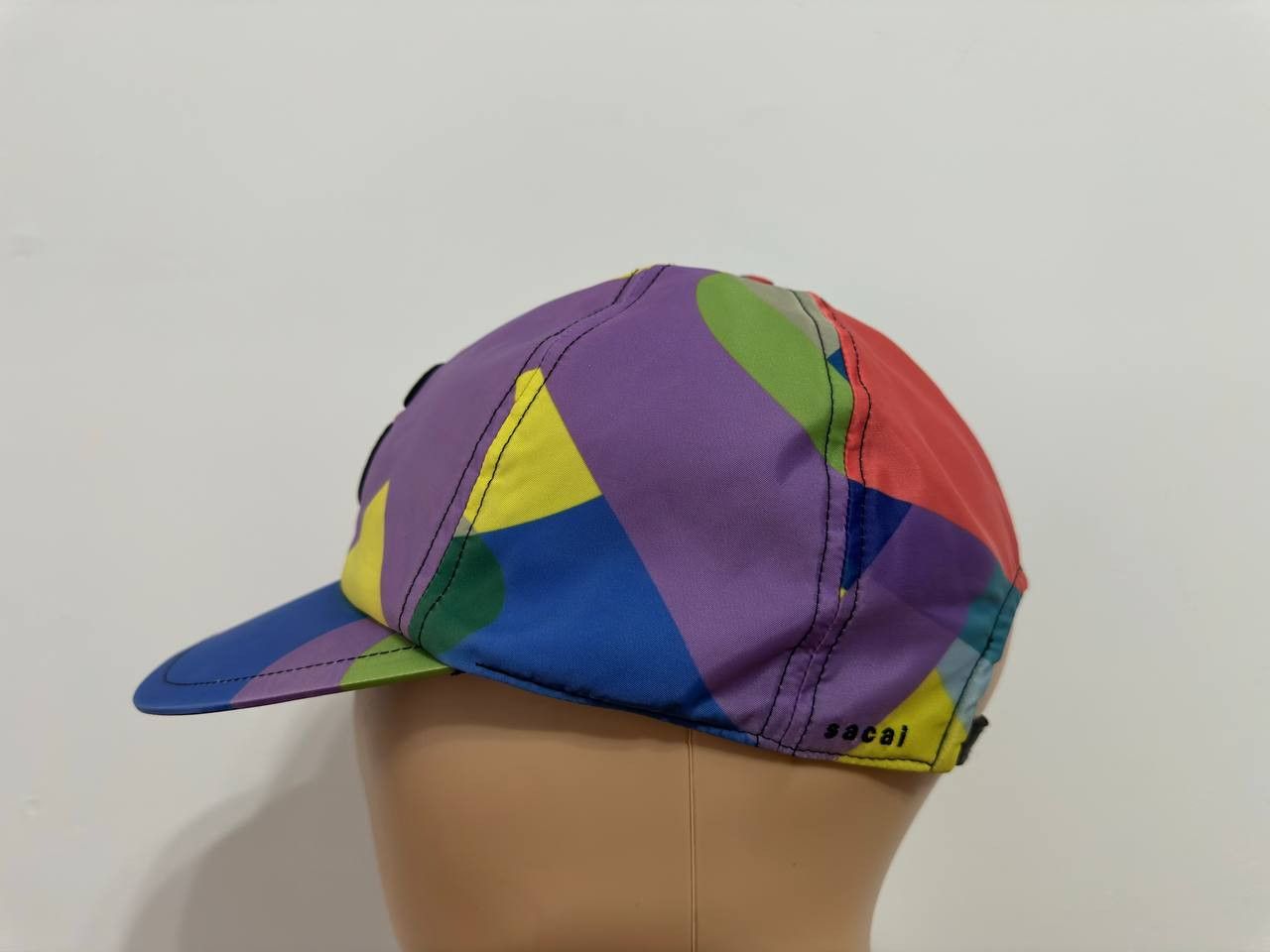 Kaws KAWS x Sacai S Hat Cap Multicolor FW21 Size ONE SIZE - 4 Thumbnail