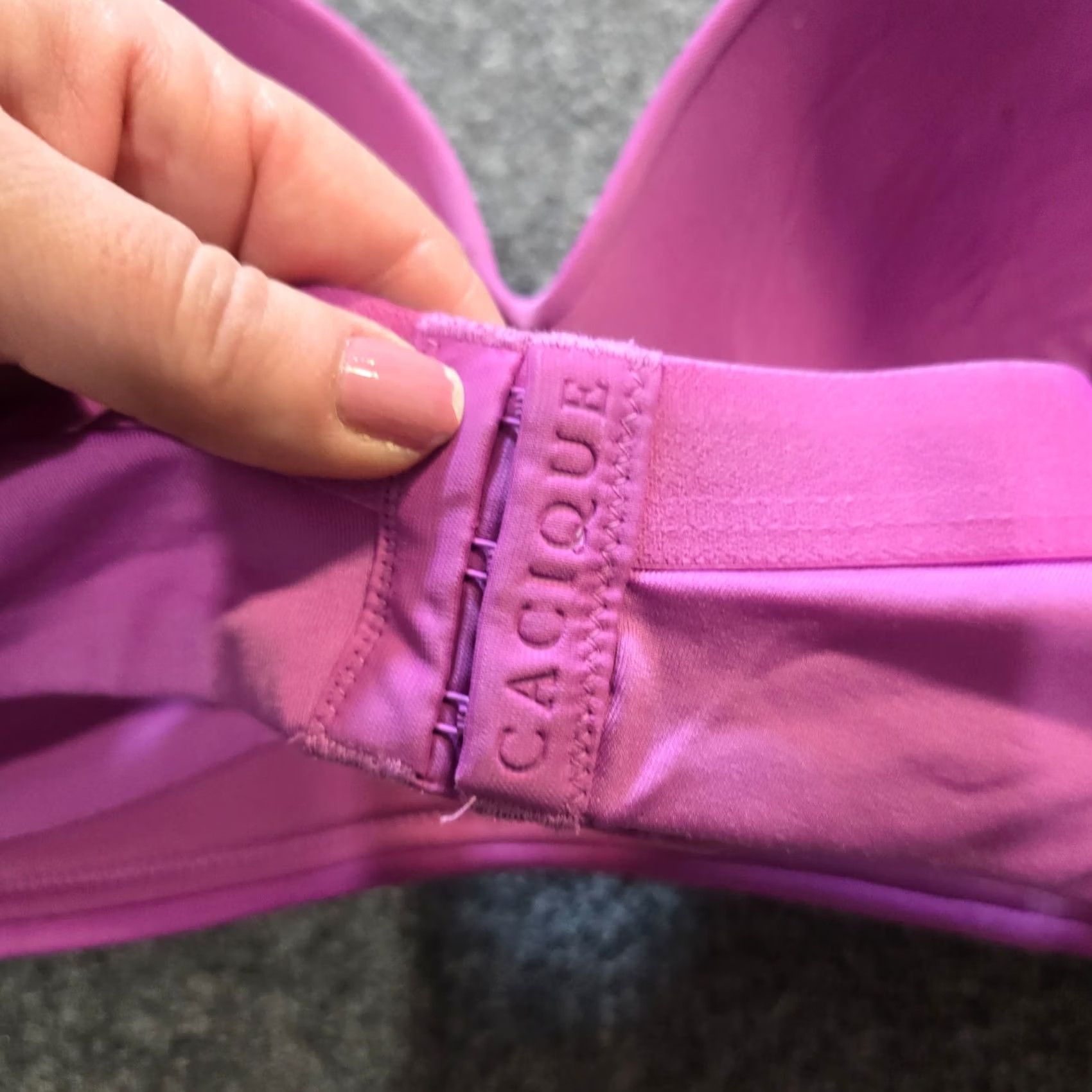 Pinko Cacique Bra Womens 40DDD Pink Lightly Lined No Wire Lane Bryant Classic Comfort Shirt Womens 40DDD Pink Lightly Lined Wireless Back Closure Hook & Eye Size ONE SIZE - 4 Thumbnail