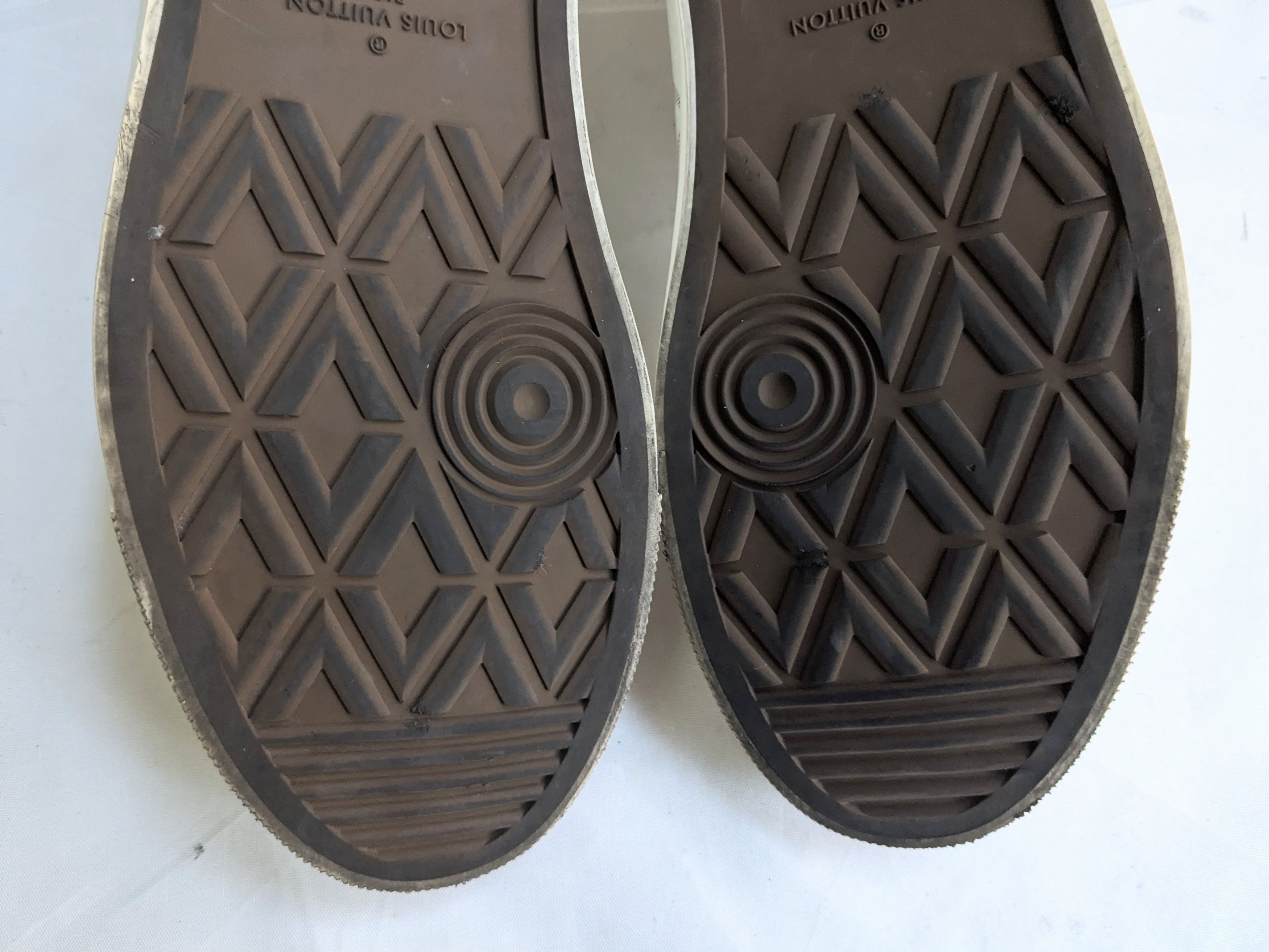 Louis Vuitton Louis Vuitton Sneakers White 10 Monogram Logo High Tops Size US 10 / EU 43 - 23 Thumbnail