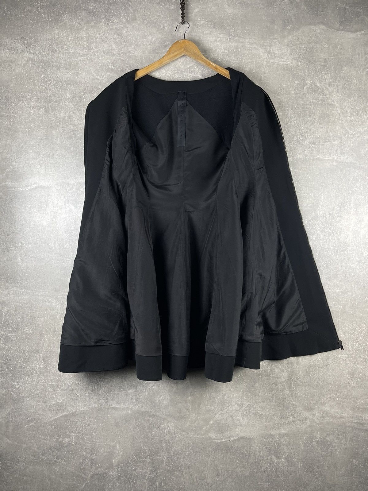 Gareth Pugh Gareth Pugh FW14 Archives Avant Grde Sculptural Black Dress Size M / US 6-8 / IT 42-44 - 12 Thumbnail