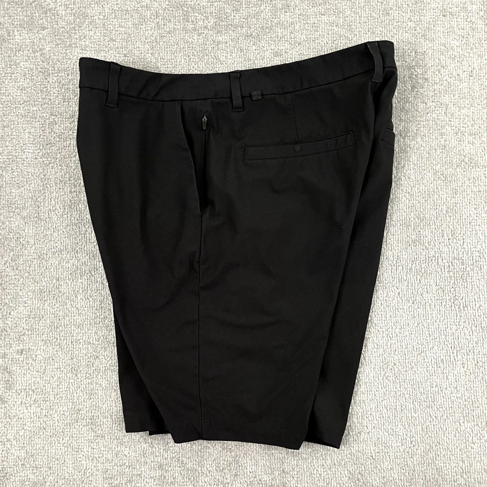 Lululemon Lululemon Shorts Mens 32 Black Chino Golf Performance Sport 10" Inseam 5-Pocket Flat Front Logo Zipper Polyester Breathable Size US 32 / EU 48 - 2 Thumbnail