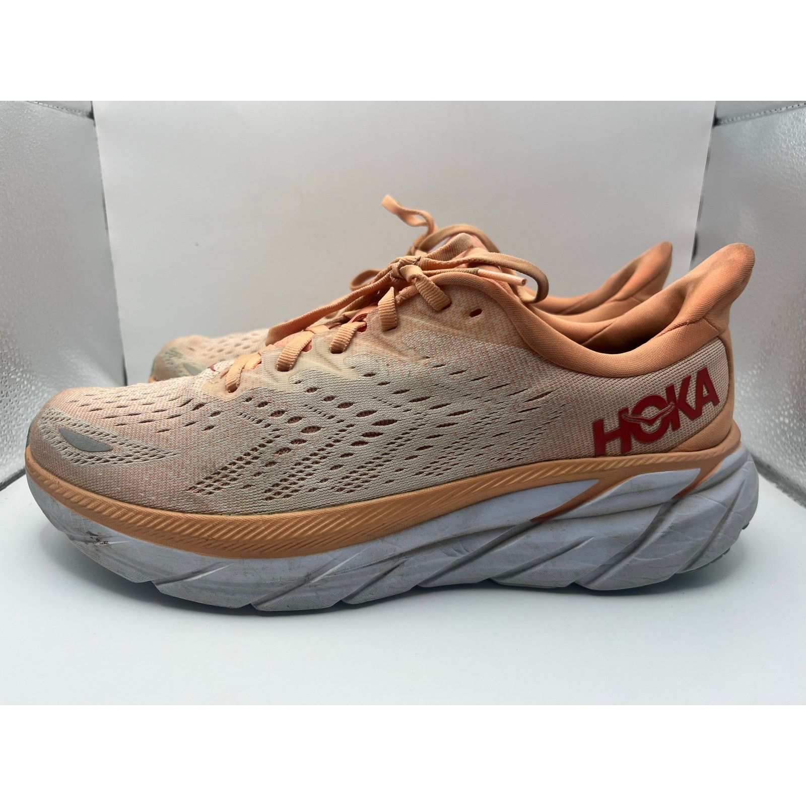 Hoka Hoka One One Clifton 8 Cantaloupe Running Shoes Women Size10 Size US 10 / IT 40 - 1 Thumbnail