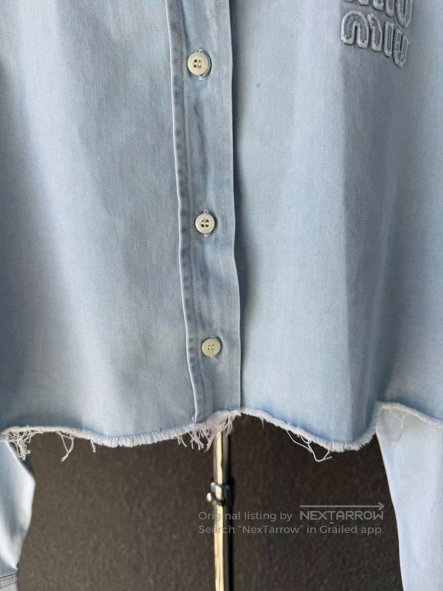 Miu Miu miu miu cropped denim button-up shirt. Size M / US 6-8 / IT 42-44 - 4 Thumbnail
