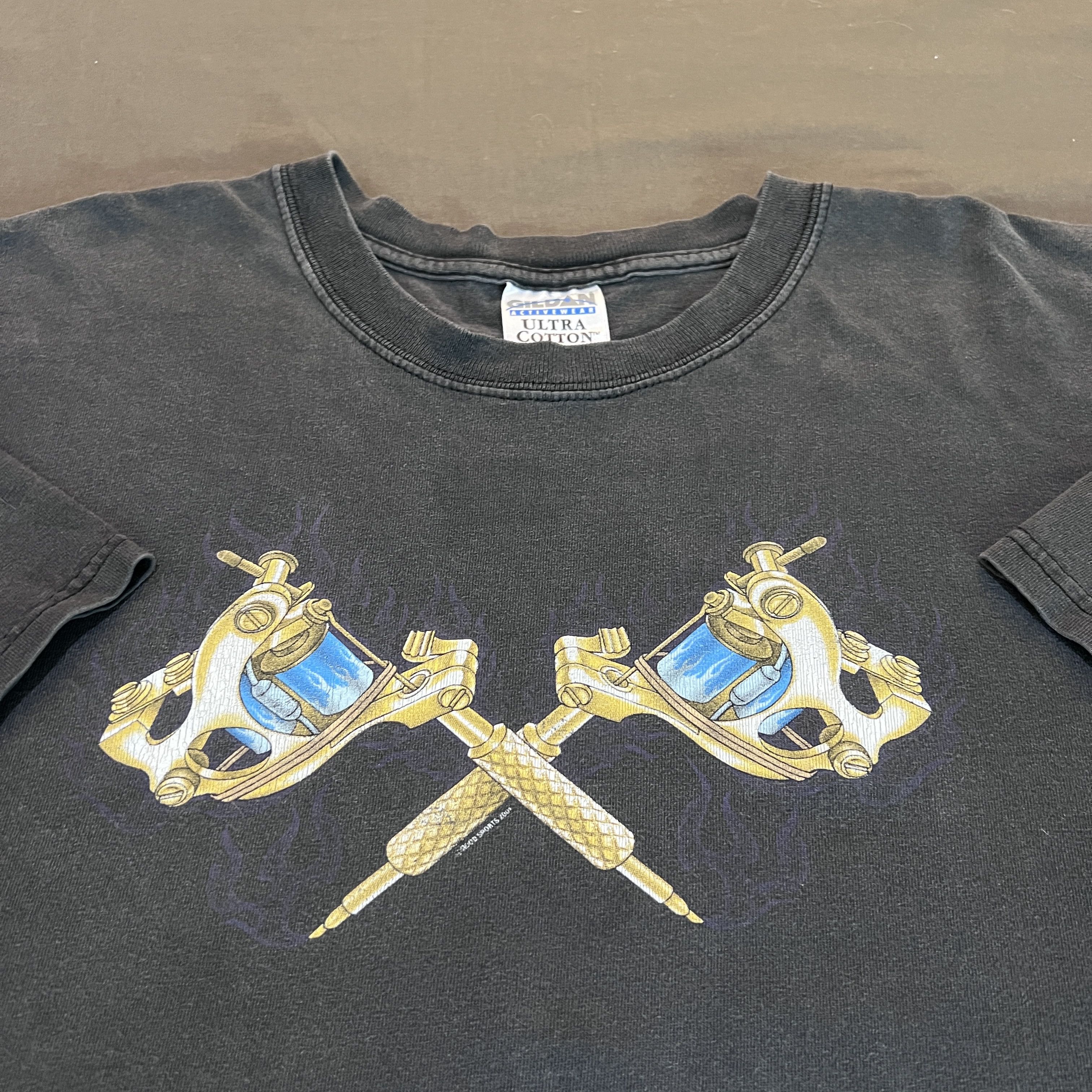 Harley Davidson × Vintage Vtg Tattoo Pen Gun Biker Fire Flame Spectrum Tee 2XL Faded Size US XXL / EU 58 / 5 - 1 Thumbnail