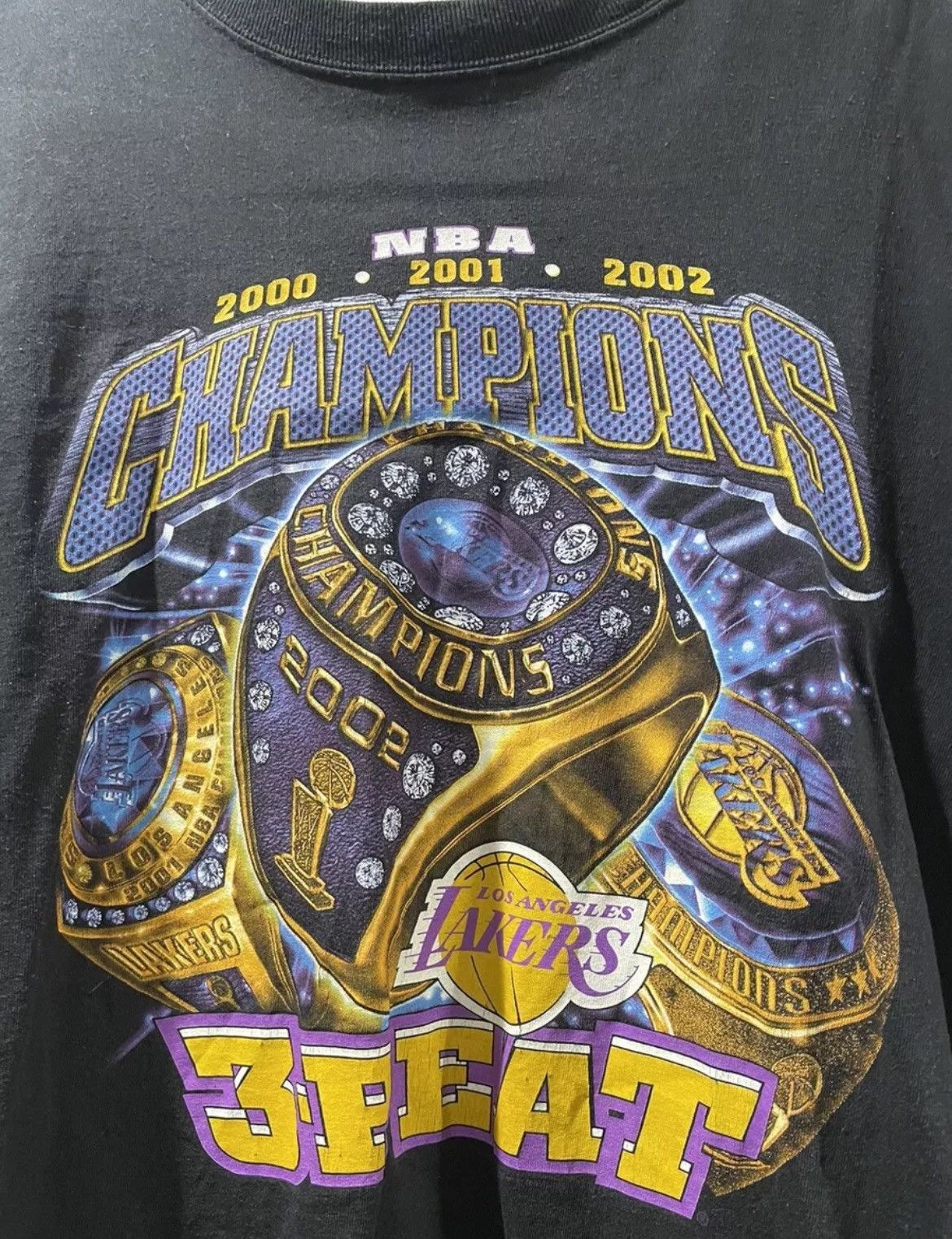 NBA Vintage LA Lakers 3 Peat NBA Champs Tee Size US XL / EU 56 / 4 - 2 Thumbnail