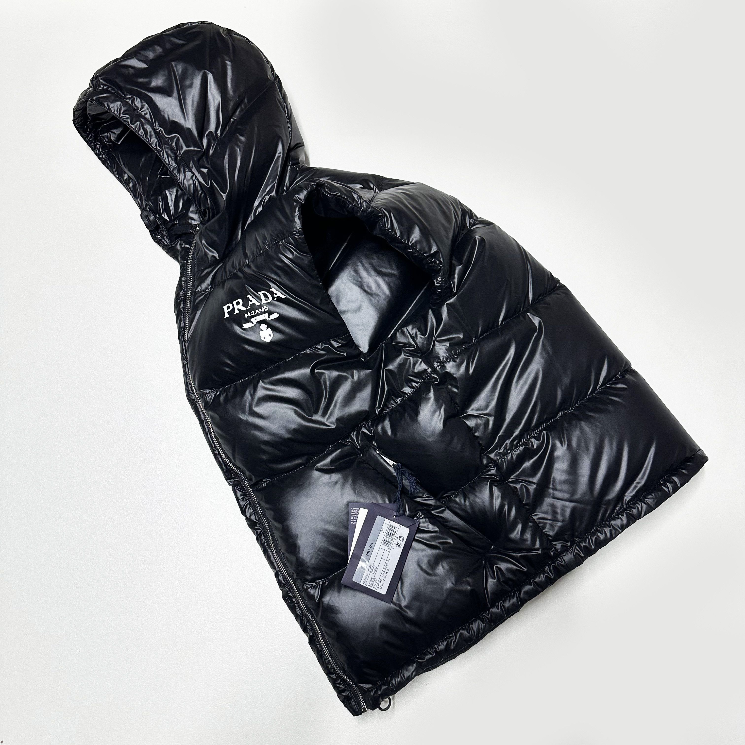 Prada Prada mens size S M black re-nylon Jacket gilet Vest Size US S / EU 44-46 / 1 - 6 Thumbnail