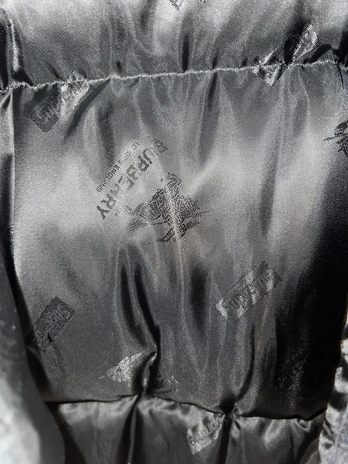 Burberry × Supreme Supreme Burberry Shearling collar down puffer jacket Size US L / EU 52-54 / 3 - 11 Thumbnail