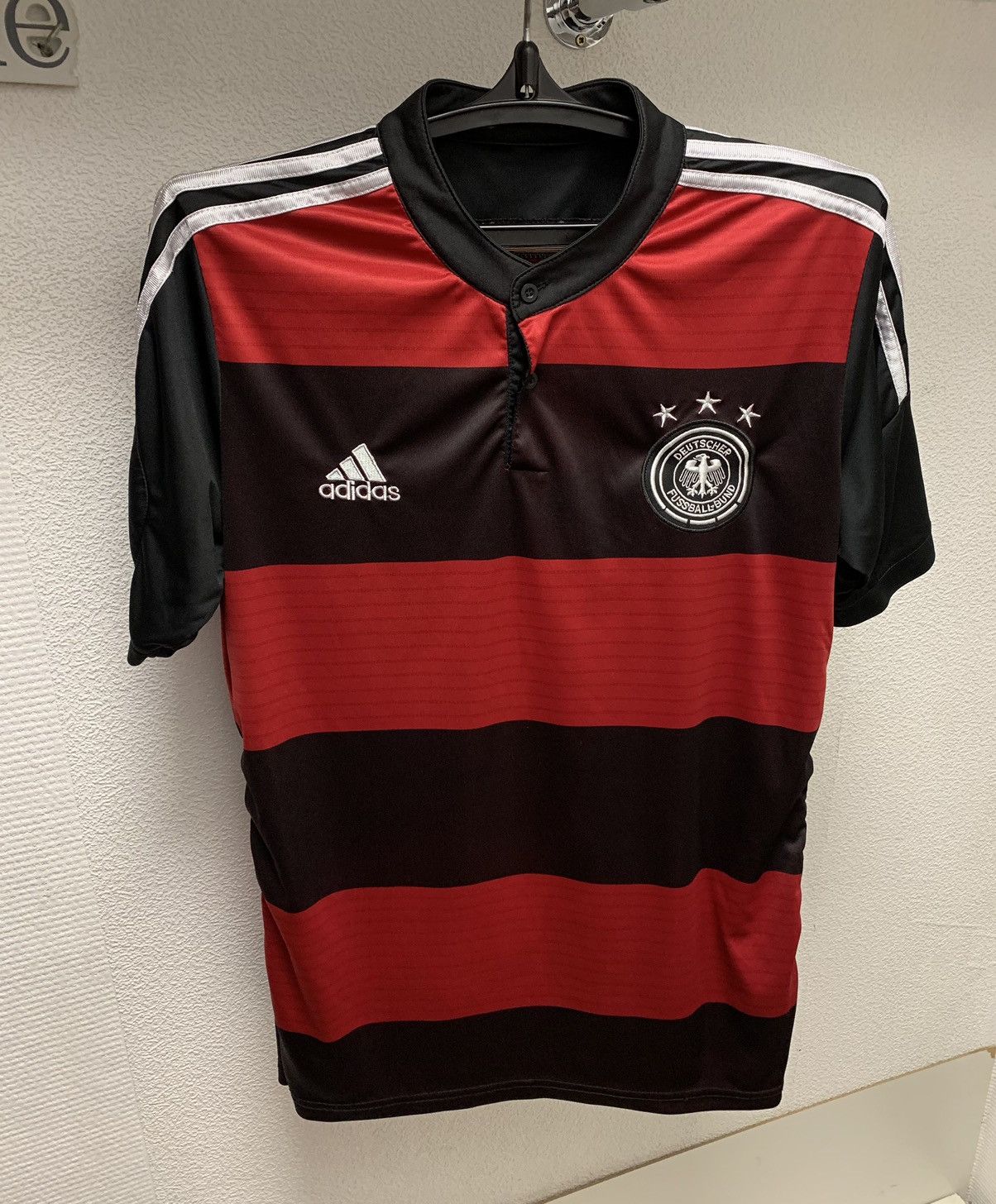 Adidas Adidas Germany national soccer jersey 2014 S-M sz Size US M / EU 48-50 / 2 - 1 Thumbnail