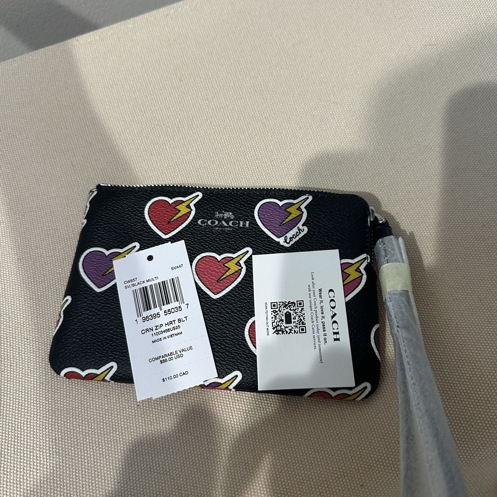 Coach NWT COACH Corner Zip Wristlet Heart Lightning Bolt CW857 Size ONE SIZE - 4 Thumbnail
