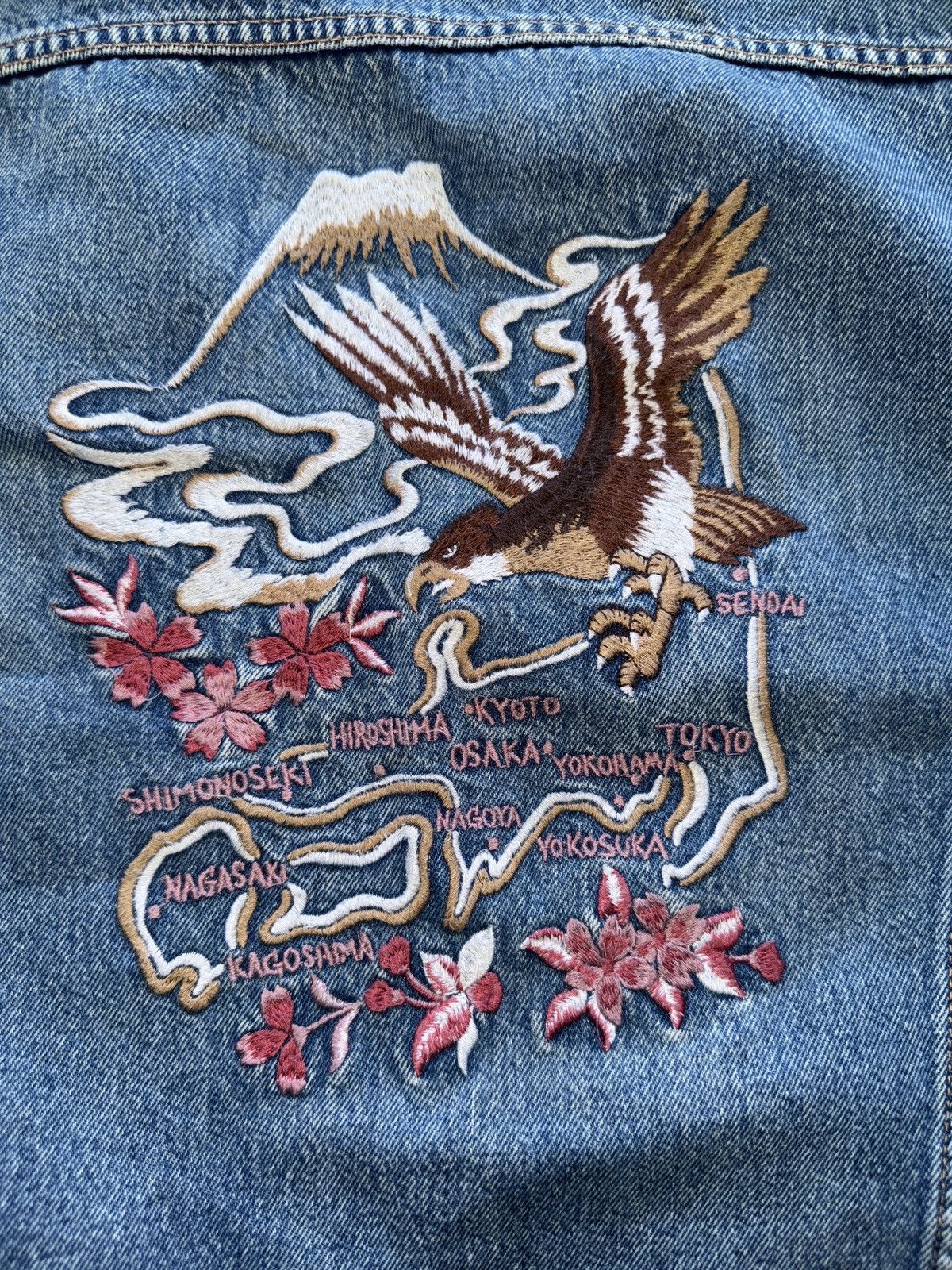 Levi's Levi’s Japan Embroidered Denim Jacket Size US XXL / EU 58 / 5 - 3 Thumbnail