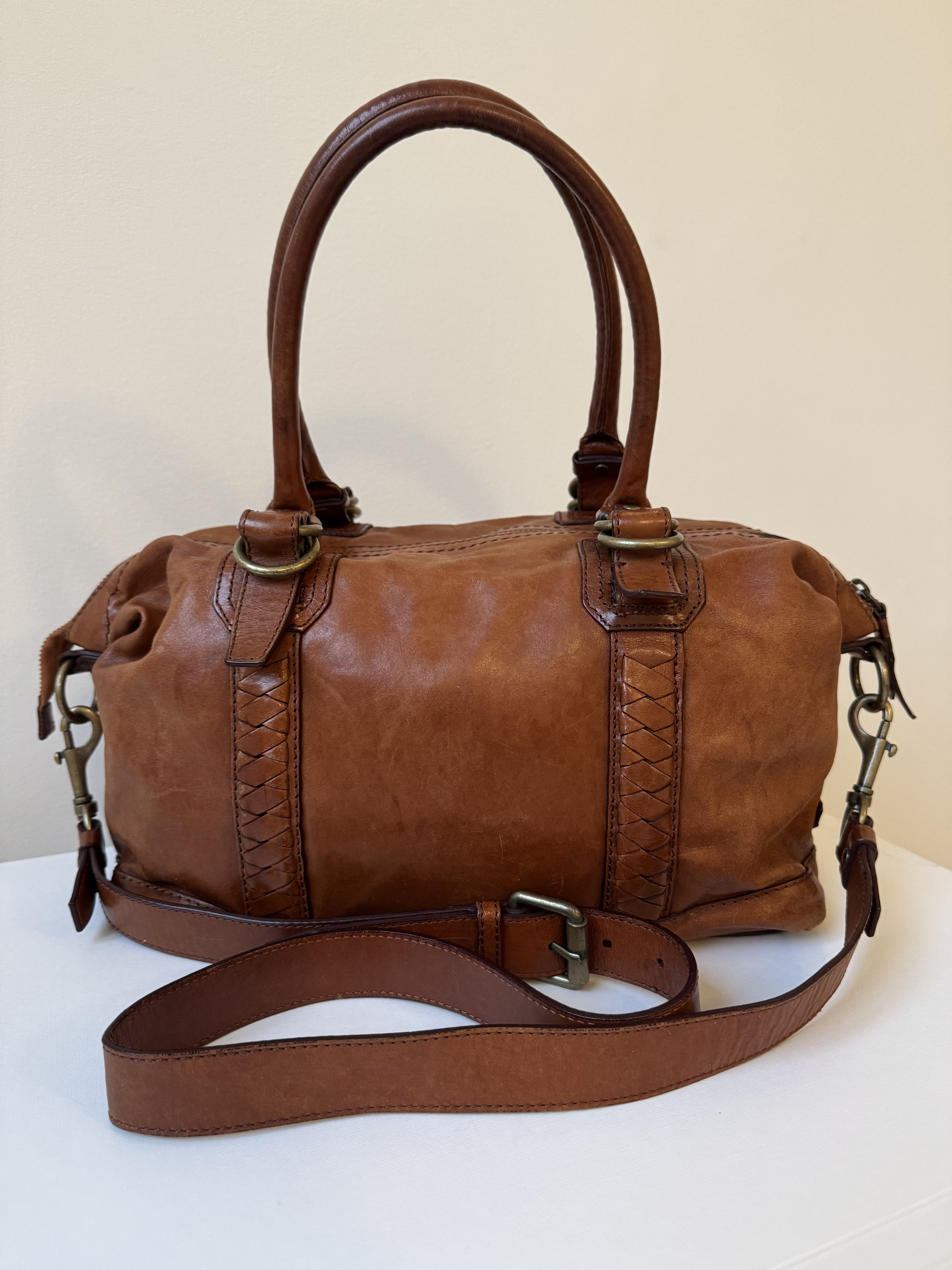 Cole Haan Cole Haan Classic Crossbody Handbag Size ONE SIZE - 1 Thumbnail