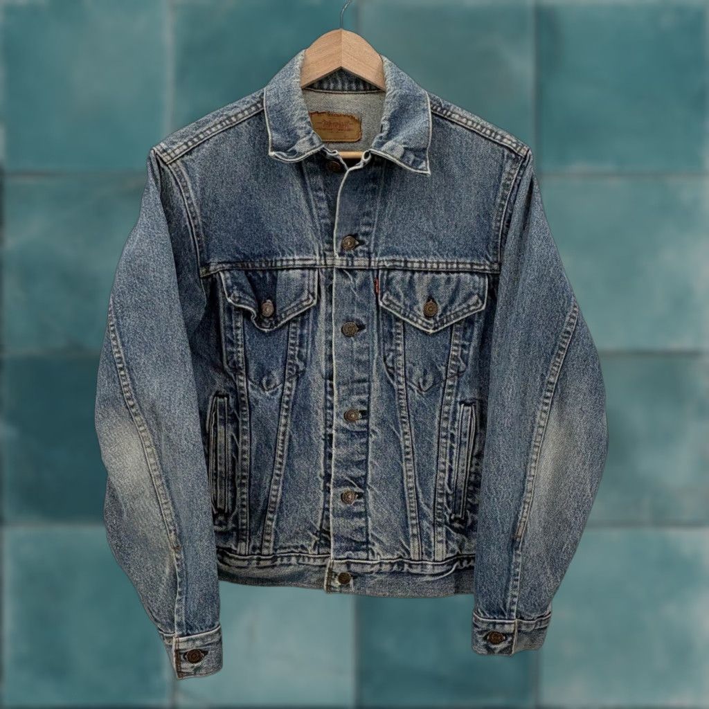 Levi's VINTAGE Levi's Denim Jacket Mens 38 Blue Trucker 80s Biker Made in USA Leather Patch Button Front Size US XXS / EU 40 - 1 Thumbnail
