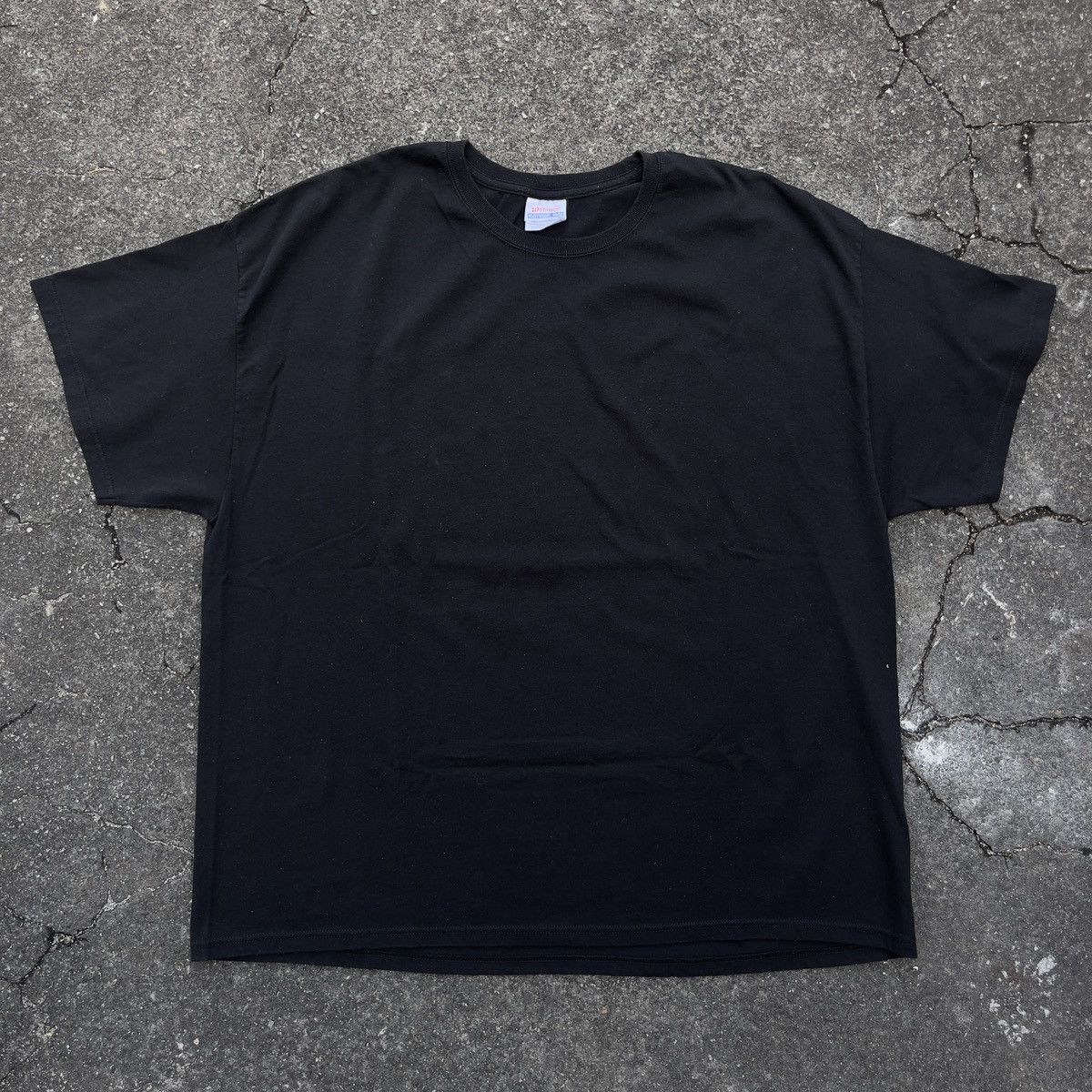 Hanes × Vintage Vintage Y2K Black Blank Hanes Heavyweight Shirt Size US XXL / EU 58 / 5 - 1 Thumbnail
