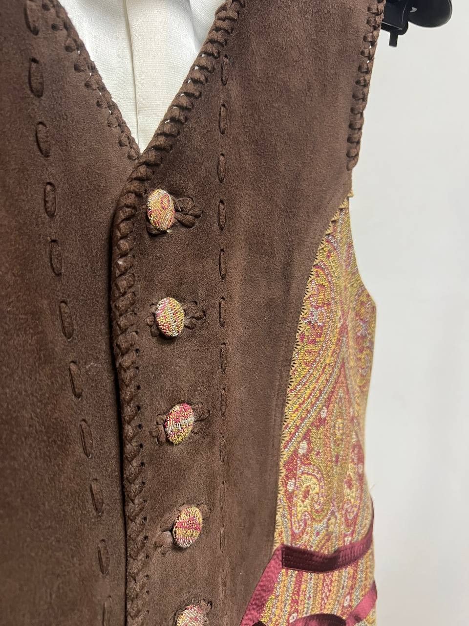 Number (N)ine SS09 Number Nine “The Lonesome Heroes” Suede Tapestry Vest Size US L / EU 52-54 / 3 - 4 Thumbnail