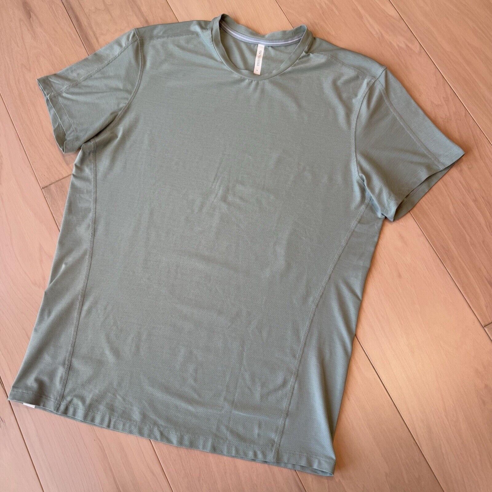 Ten Thousand Ten Thousand Performance Shirt L Green Sportswear Athleisure Size US L / EU 52-54 / 3 - 7 Thumbnail