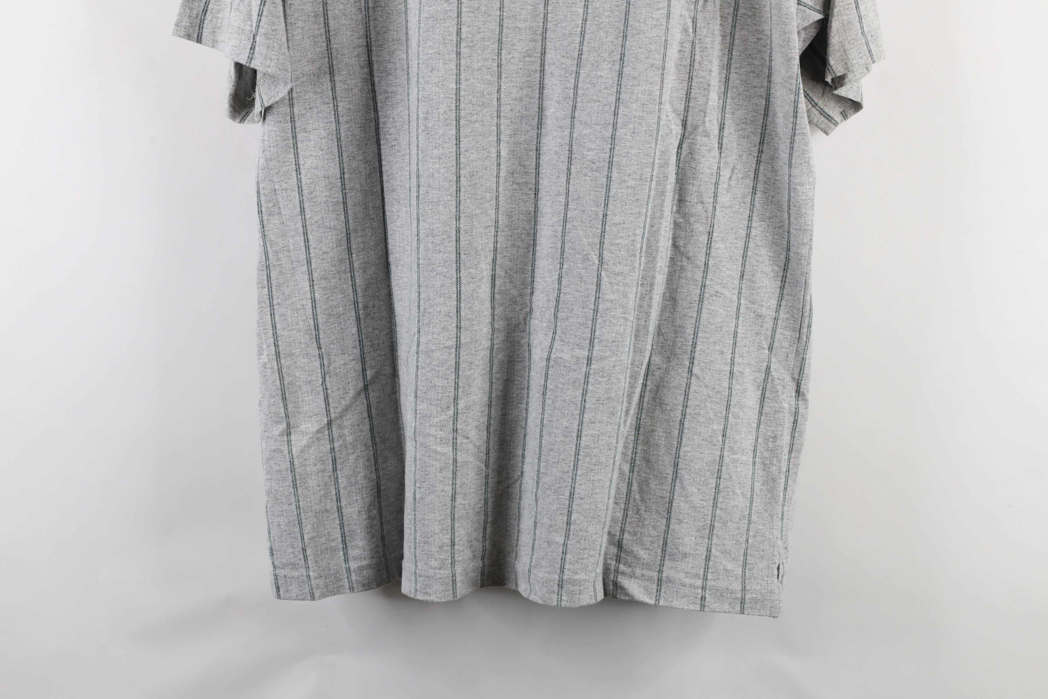 Vintage Vintage 90s Streetwear Short Sleeve Henley T-Shirt Gray Size US XL / EU 56 / 4 - 11 Thumbnail