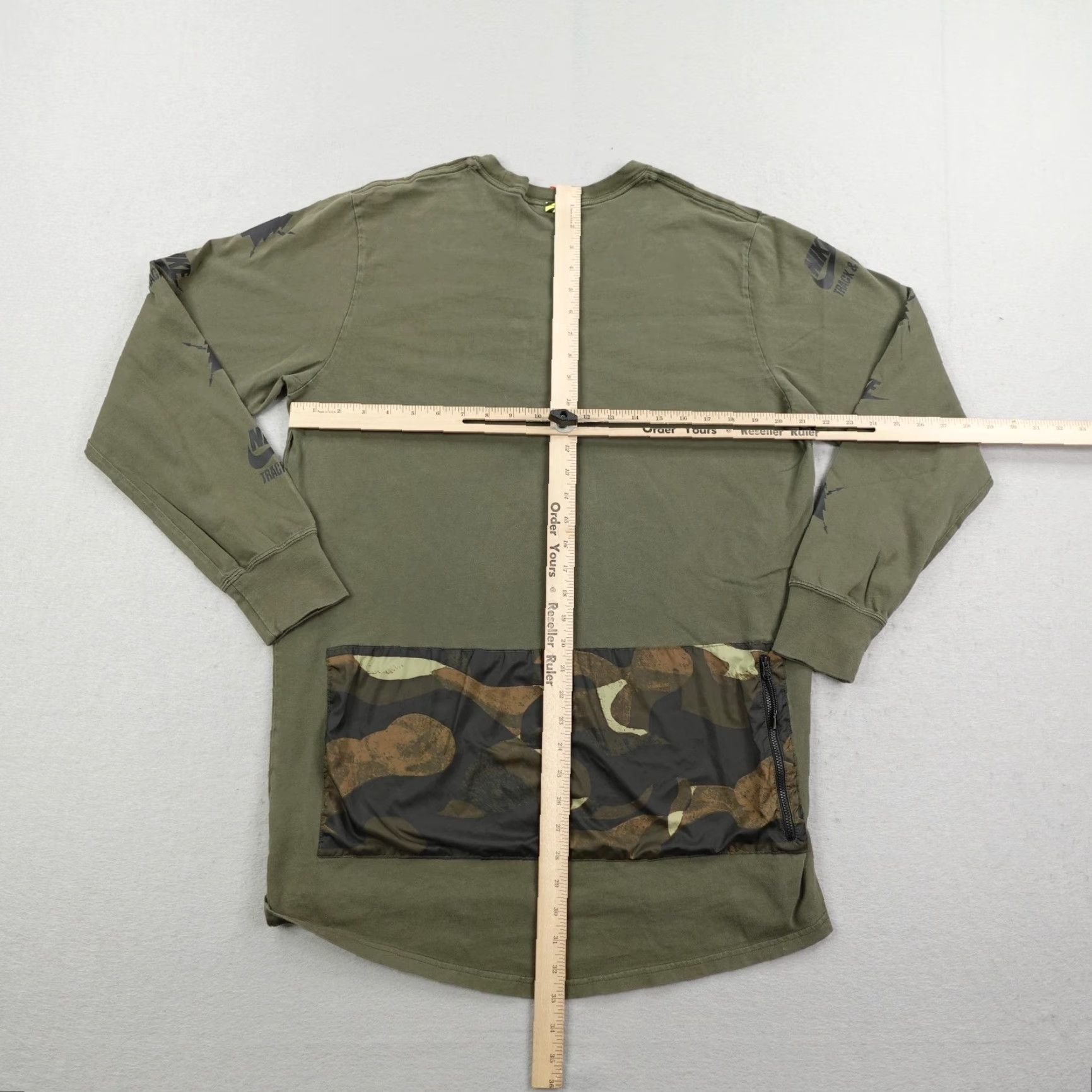 Nike Nike Shirt Mens XL Green Camo Hybrid Track & Field Long Sleeve Pocket Athletic Size US XL / EU 56 / 4 - 7 Thumbnail