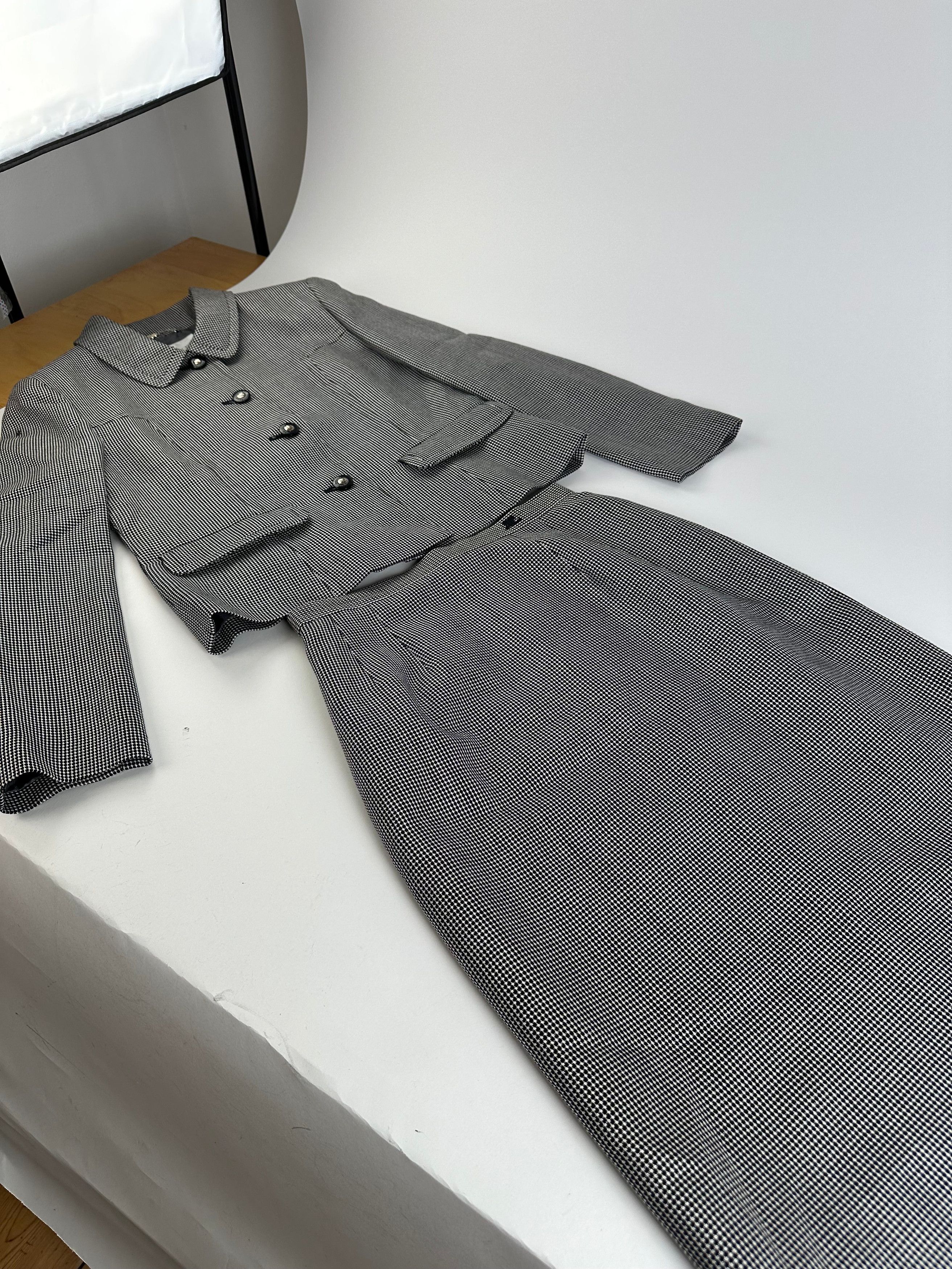 Courreges Vintage Checked Blazer Black White M Size M / US 6-8 / IT 42-44 - 1 Thumbnail