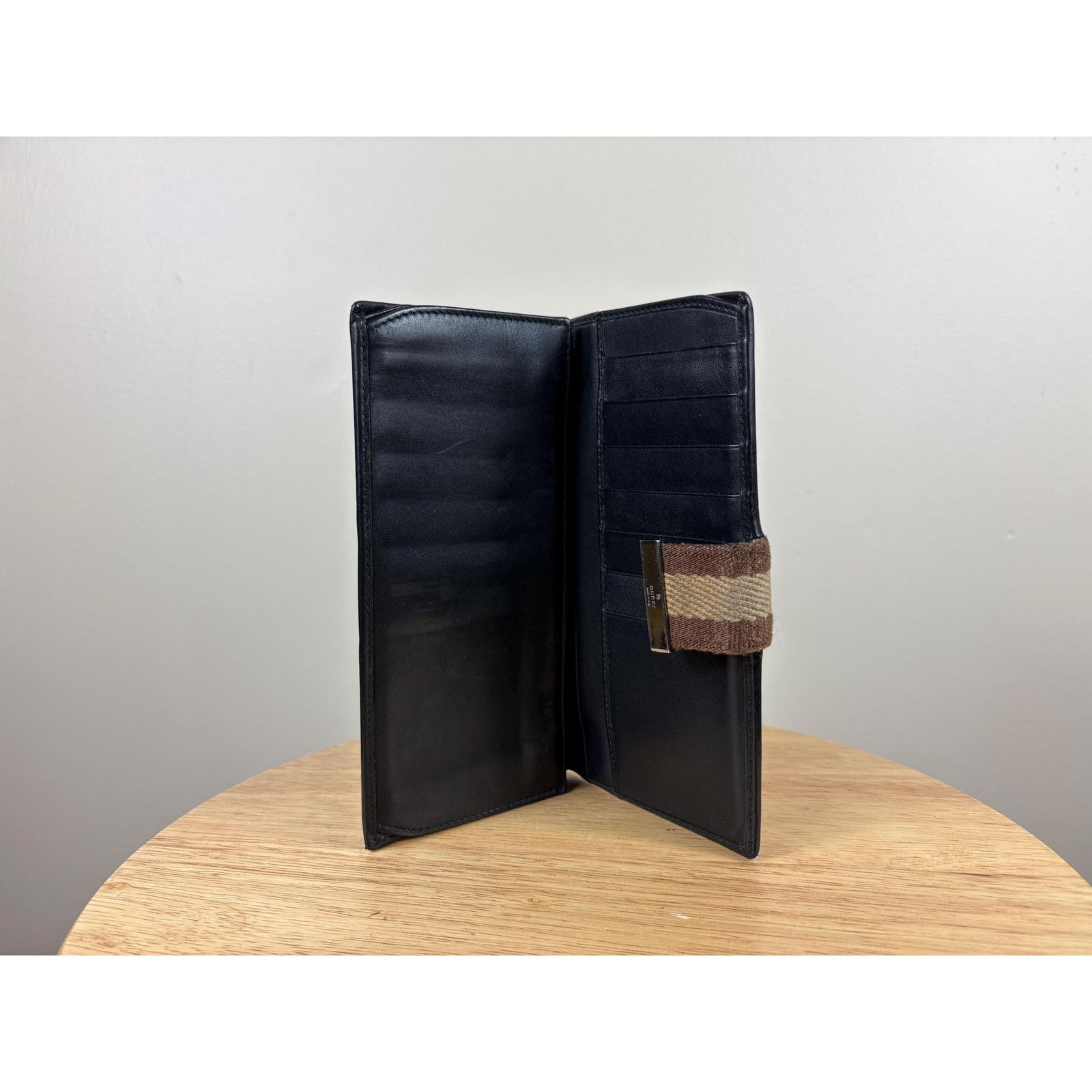 Gucci Authentic Gucci Dark Brown Leather Snap Wallet Size ONE SIZE - 6 Thumbnail