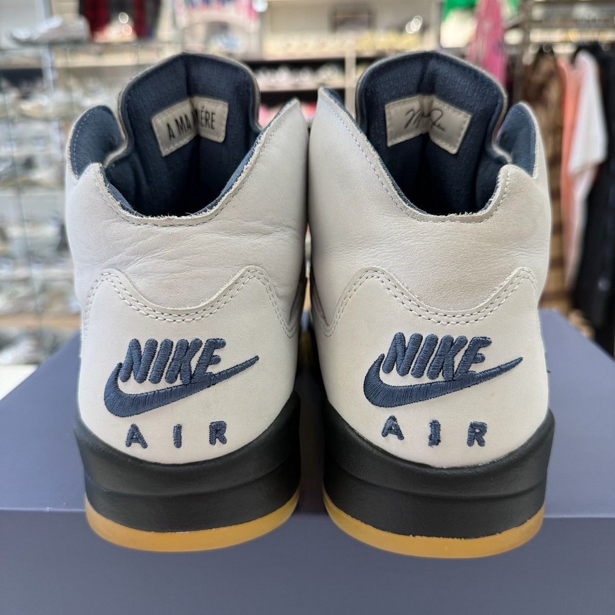 A Ma Maniere × Jordan Brand Size 11.5W (10M) - Air Jordan 5 Retro x A Ma Maniére x Dawn Size US 11.5 / IT 41.5 - 3 Thumbnail
