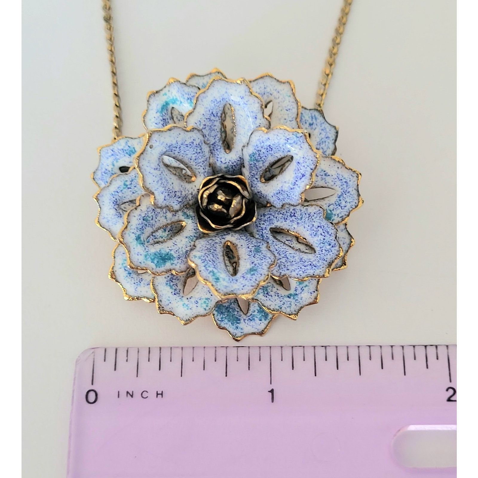 Other Enamel Flower Pendant Gold Blue Vintage Necklace Size ONE SIZE - 7 Thumbnail