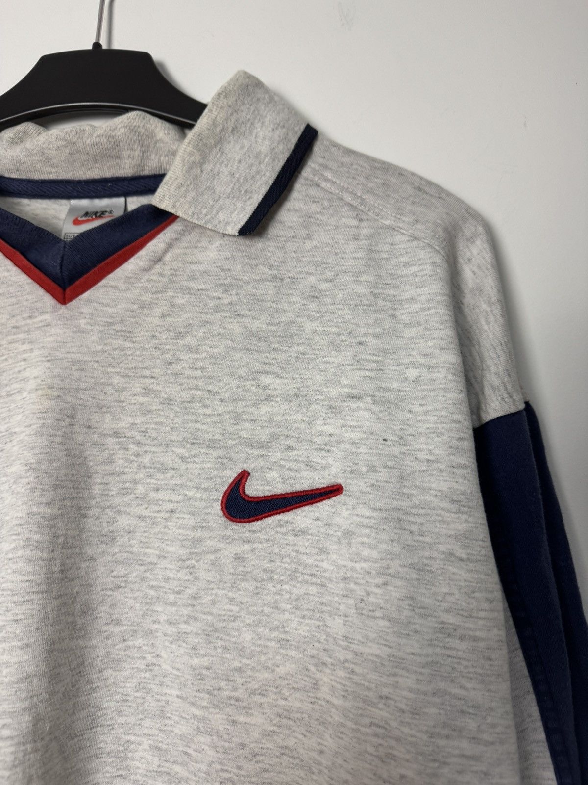 Nike Vintage 90s Nike Swoosh Logo Crewneck Sweatshirt Y2K Size US L / EU 52-54 / 3 - 5 Thumbnail