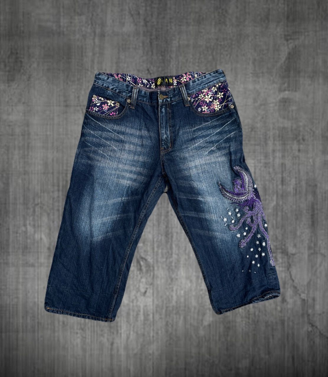If Six Was Nine 2000s Japanese Wabori Yakuza Embroidery Denim Jorts Size US 31 - 1 Thumbnail