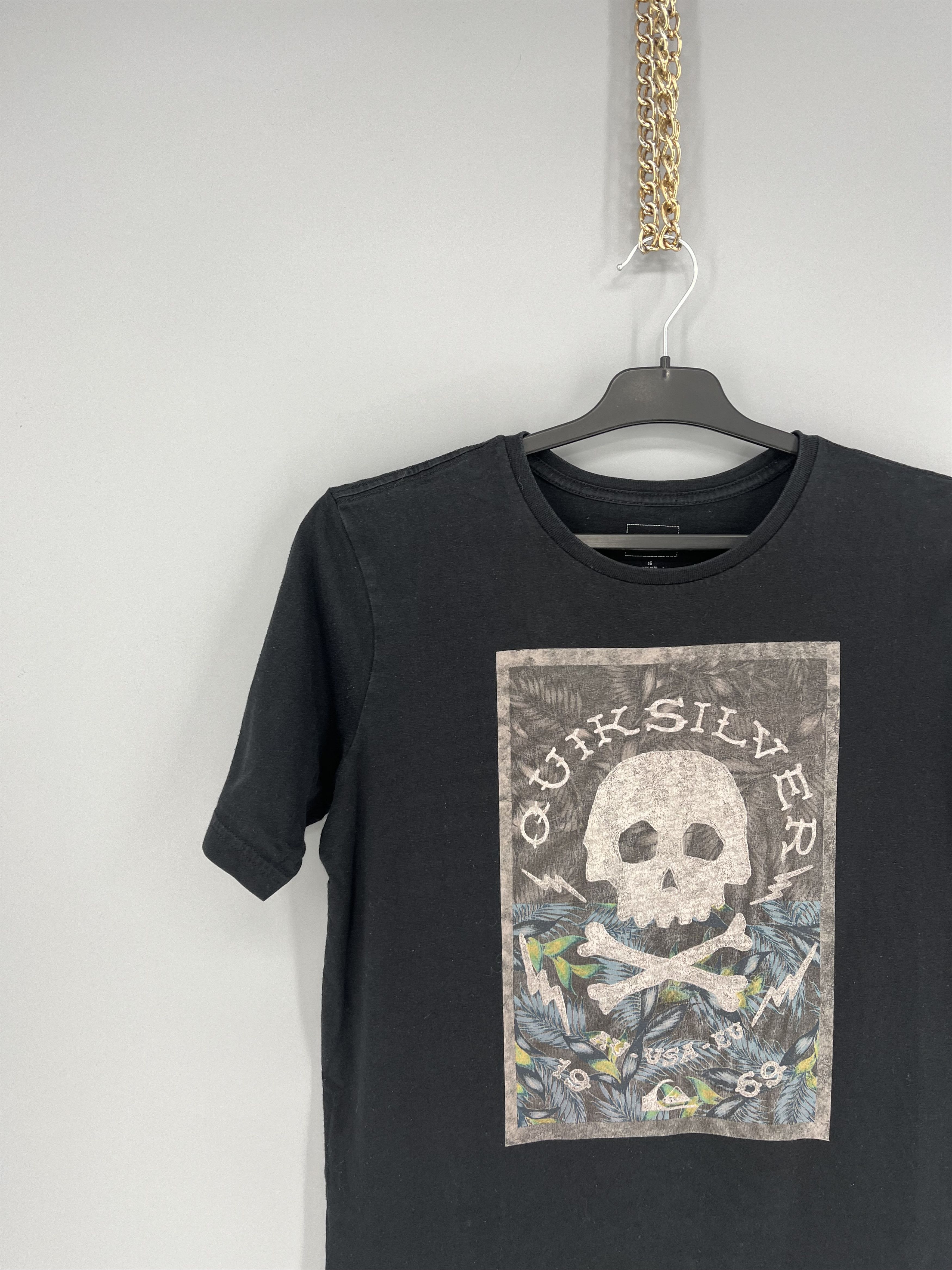 Quiksilver VTG Y2K Quiksilver Skull Logo Punk Design Surf Skate Tees Size US S / EU 44-46 / 1 - 4 Thumbnail