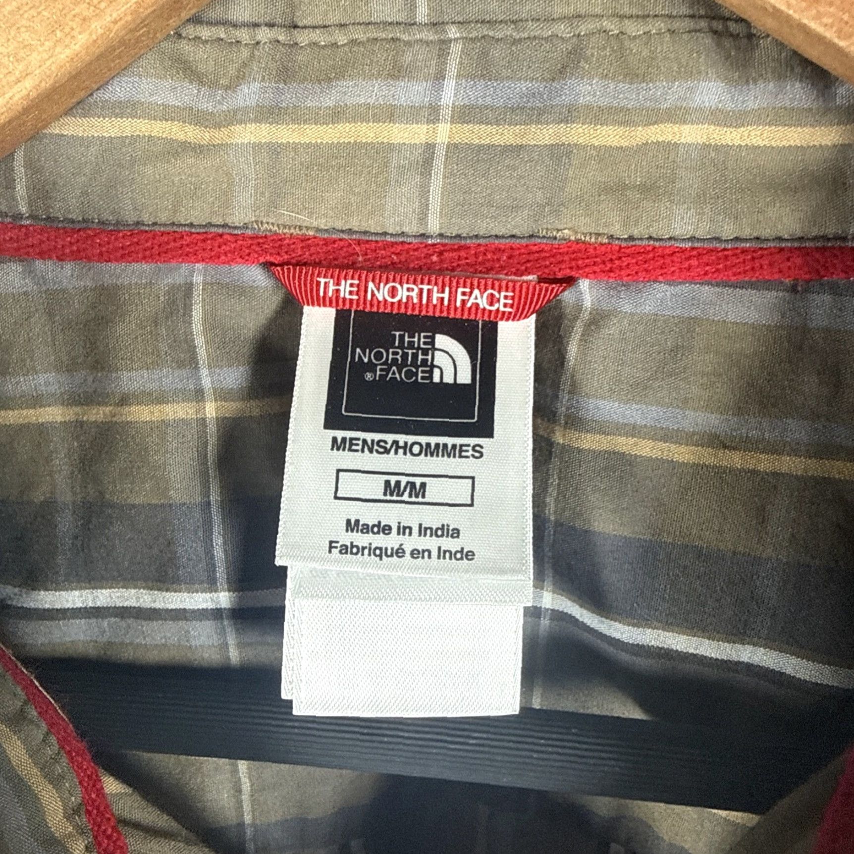 The North Face The North Face Gray Plaid Button Up Longsleeve Shirt Mens M Size US M / EU 48-50 / 2 - 3 Thumbnail