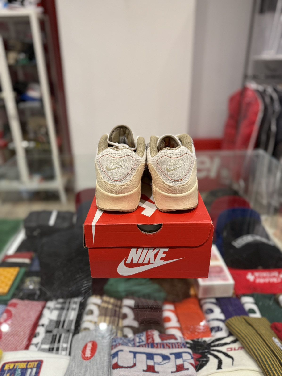 Nike Nike Air Max 90 Premium Pale Ivory Size: 8.5 Size US 8.5 / EU 41-42 - 4 Thumbnail