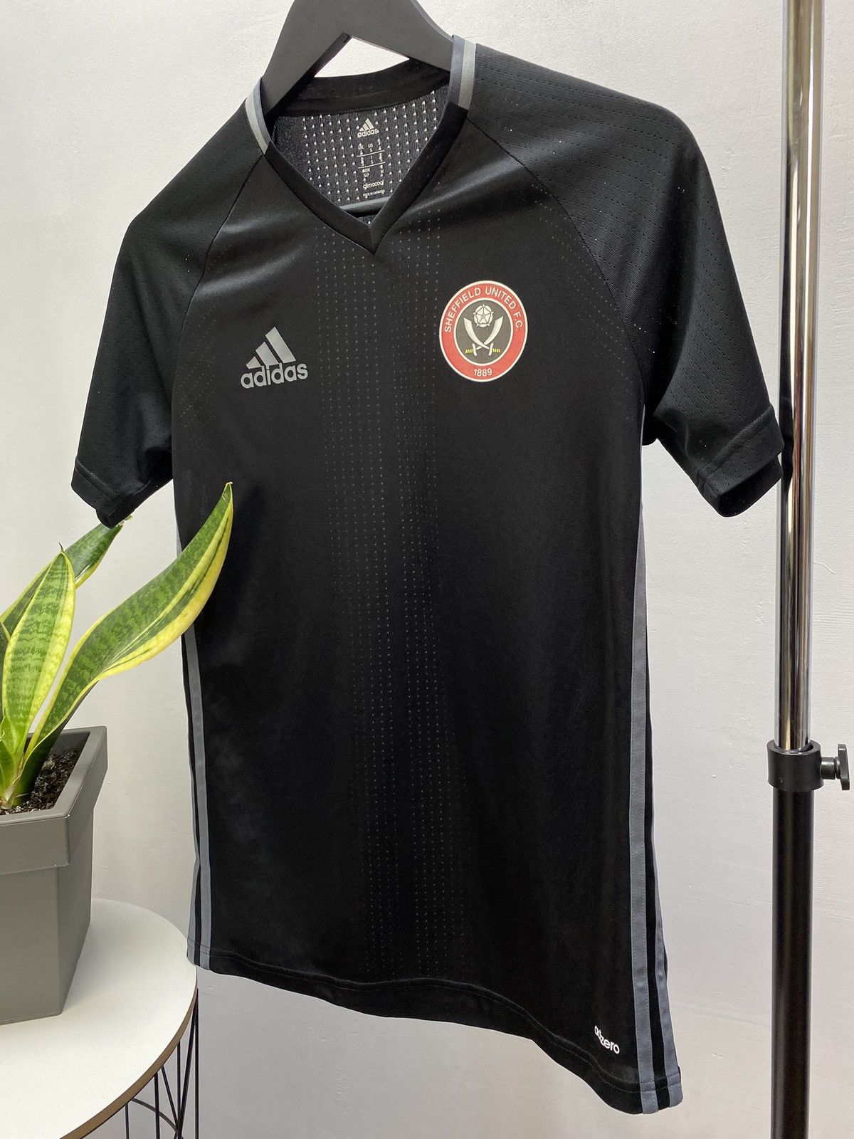 Puma × Vintage Adidas Sheffield United Training Soccer Jersey Football Size US S / EU 44-46 / 1 - 4 Thumbnail