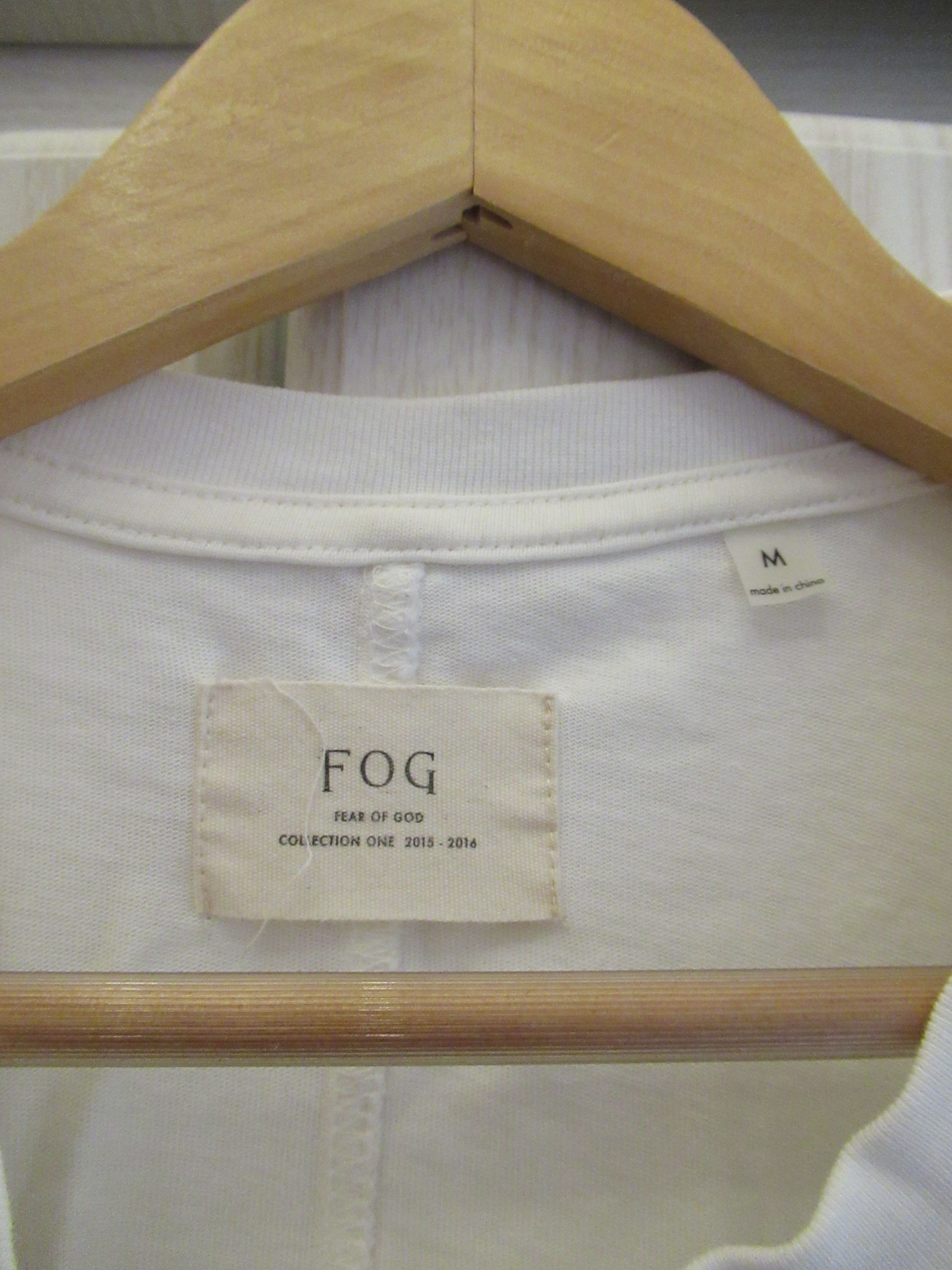 Fear of God Fear of God FOG Tshirt medium used Size US M / EU 48-50 / 2 - 2 Thumbnail