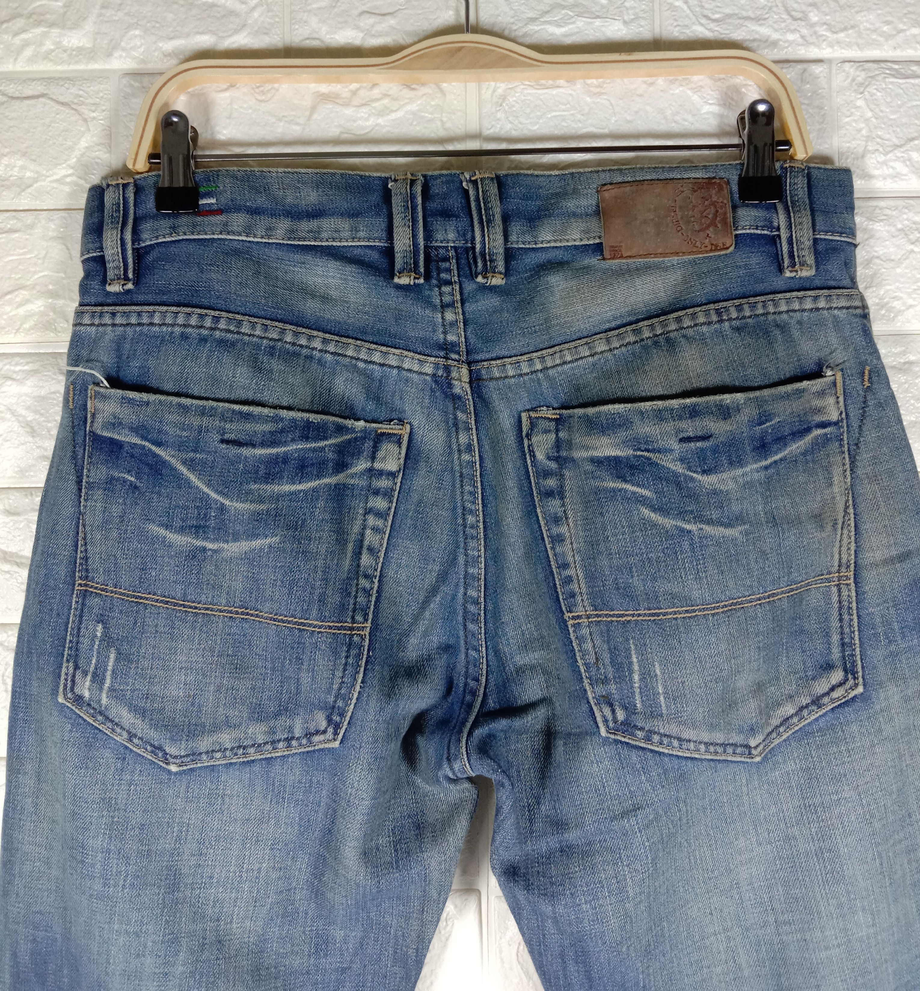 Diesel Vintage Diesel Industry Blue Wash Straight Cut Jeans Size US 34 / EU 50 - 6 Thumbnail