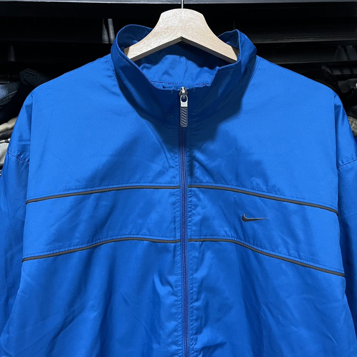 Nike VINTAGE Y2K NIKE EMBROIDERED ZIP UP WINDBREAKER TRACK JACKET Size US XL / EU 56 / 4 - 4 Thumbnail