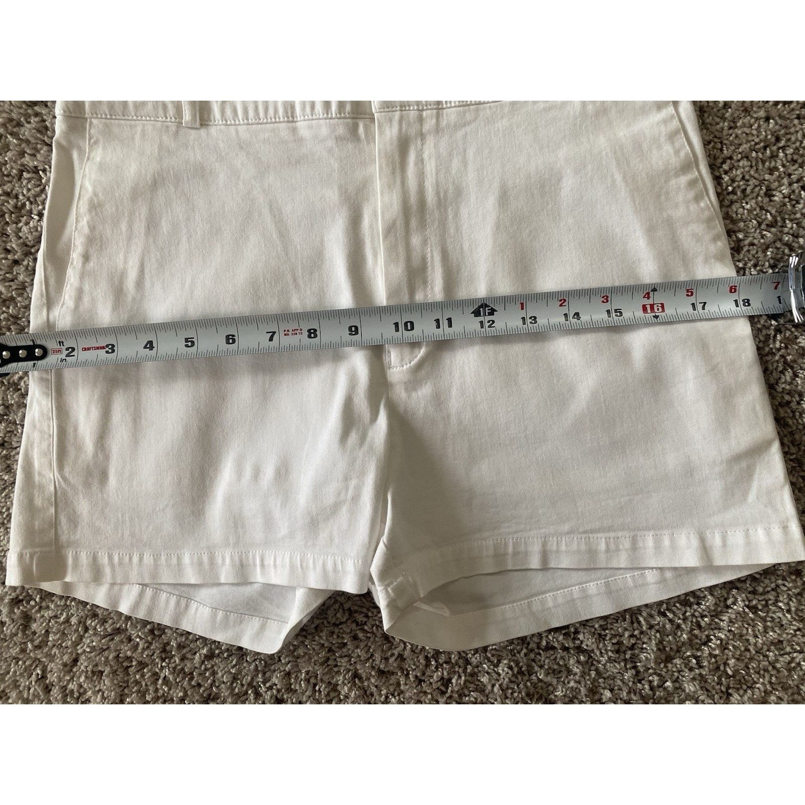 Lacoste Lacoste women's Tennis Shorts White sz 8/40 Made in France Size 30" / US 8 / IT 44 - 4 Thumbnail