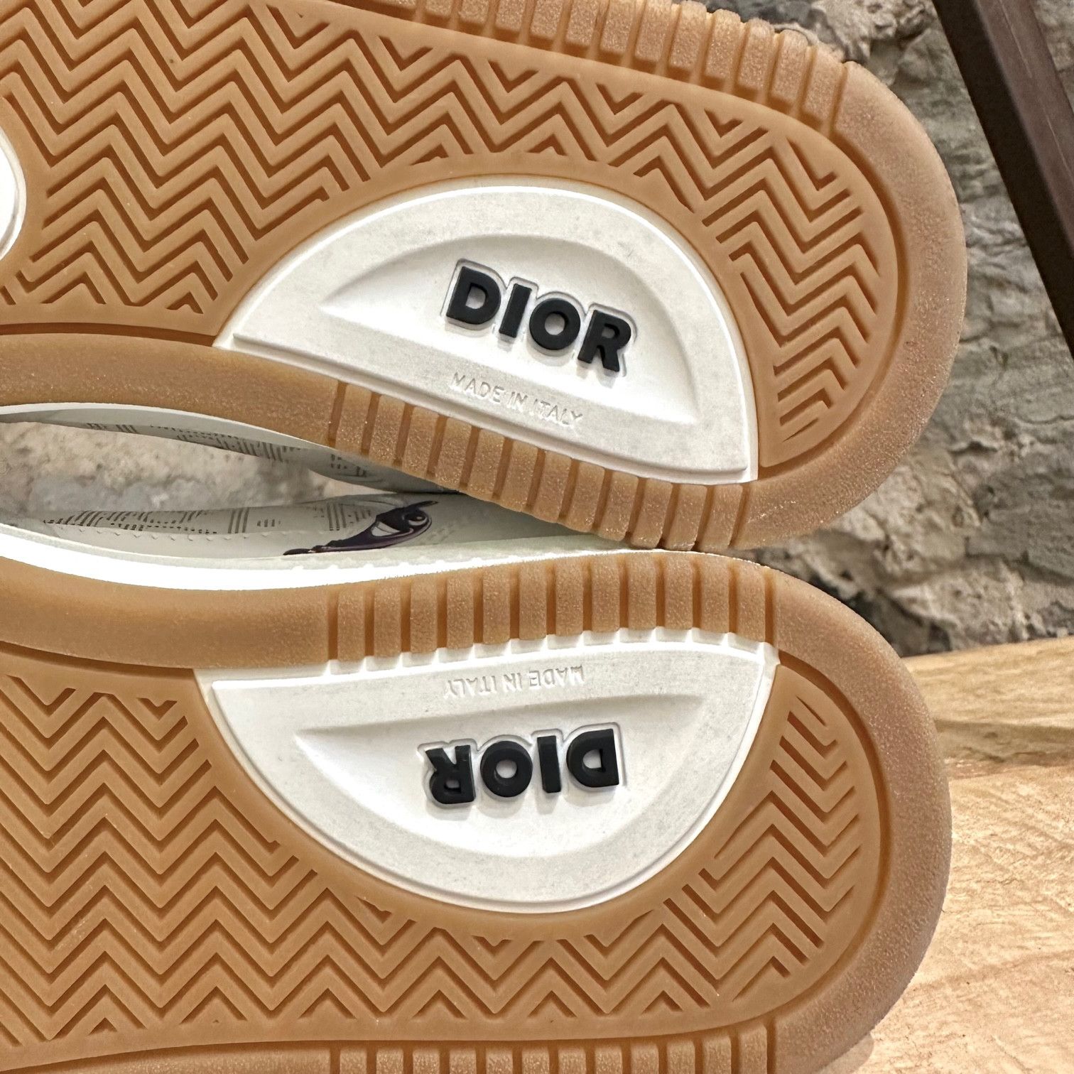 Dior Dior X Kenny Scharf B27 White Oblique Graffiti Sneakers Size US 7 / EU 40 - 9 Thumbnail