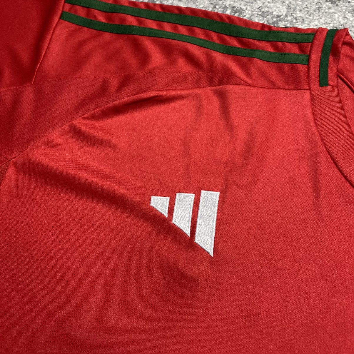 Other Men’s Adidas FC Wales National soccer jersey Size US XXL / EU 58 / 5 - 4 Thumbnail