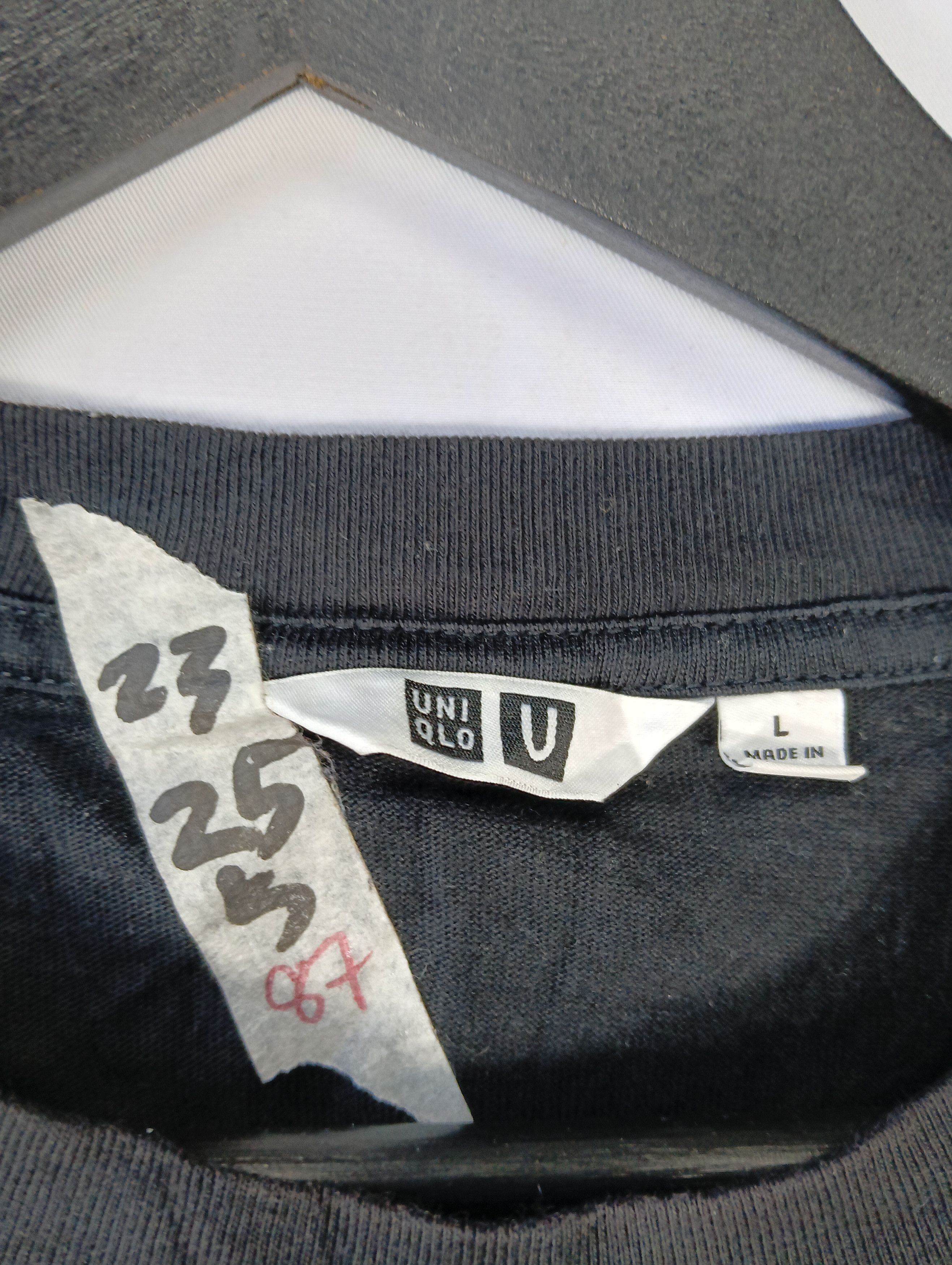 Uniqlo UNIQLO U JAPAN TEE POCKET Size US XL / EU 56 / 4 - 3 Thumbnail