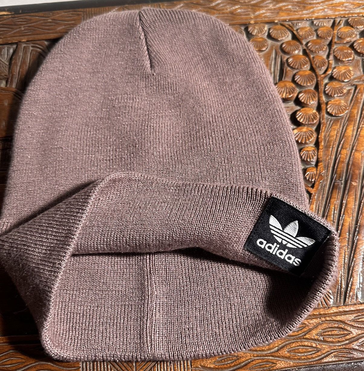 Adidas Adidas Beanie/Skully Size ONE SIZE - 2 Thumbnail