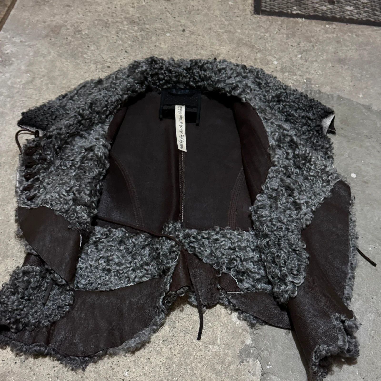 Marithe + Francois Girbaud Vintage Marithe François Girbaud shearling lethaer vest Size ONE SIZE - 8 Thumbnail