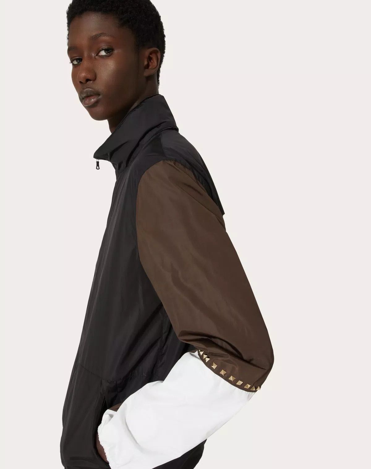 Valentino oc11z0625 Rockstud Untitled Nylon Windbreaker in Black Size US L / EU 52-54 / 3 - 5 Thumbnail