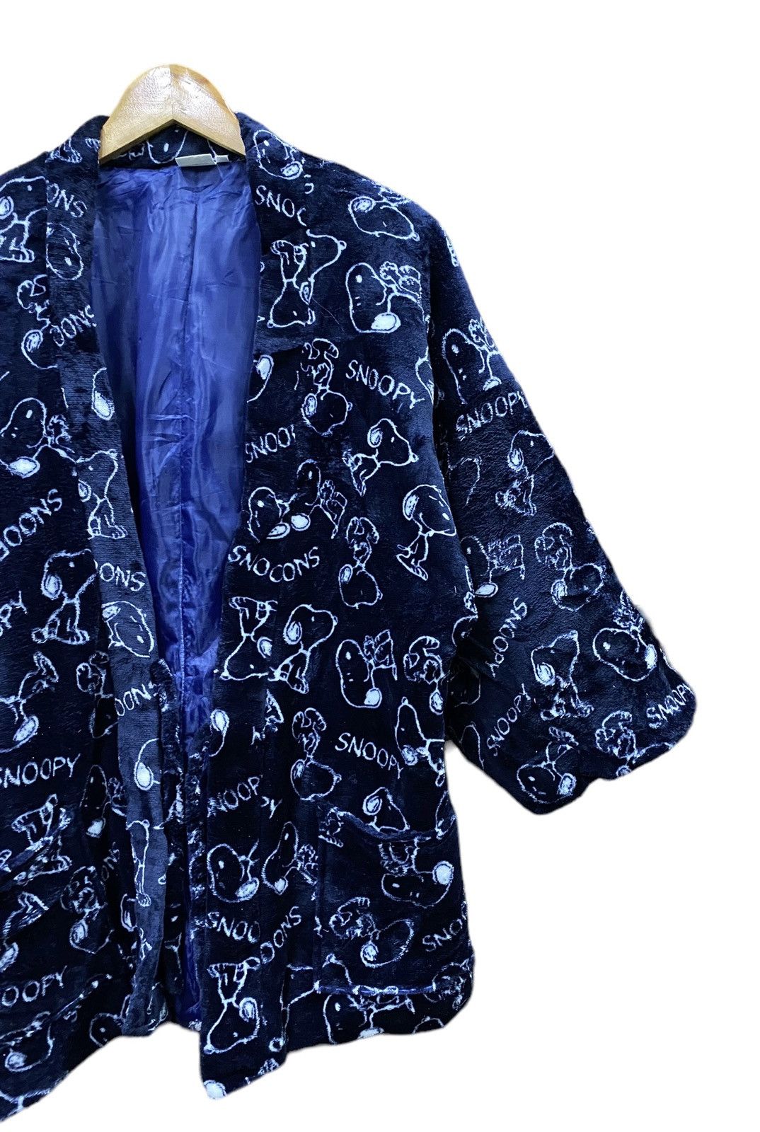 Komono Vtg Snoopy Velvet Kimono (M-L) Size US L / EU 52-54 / 3 - 4 Thumbnail