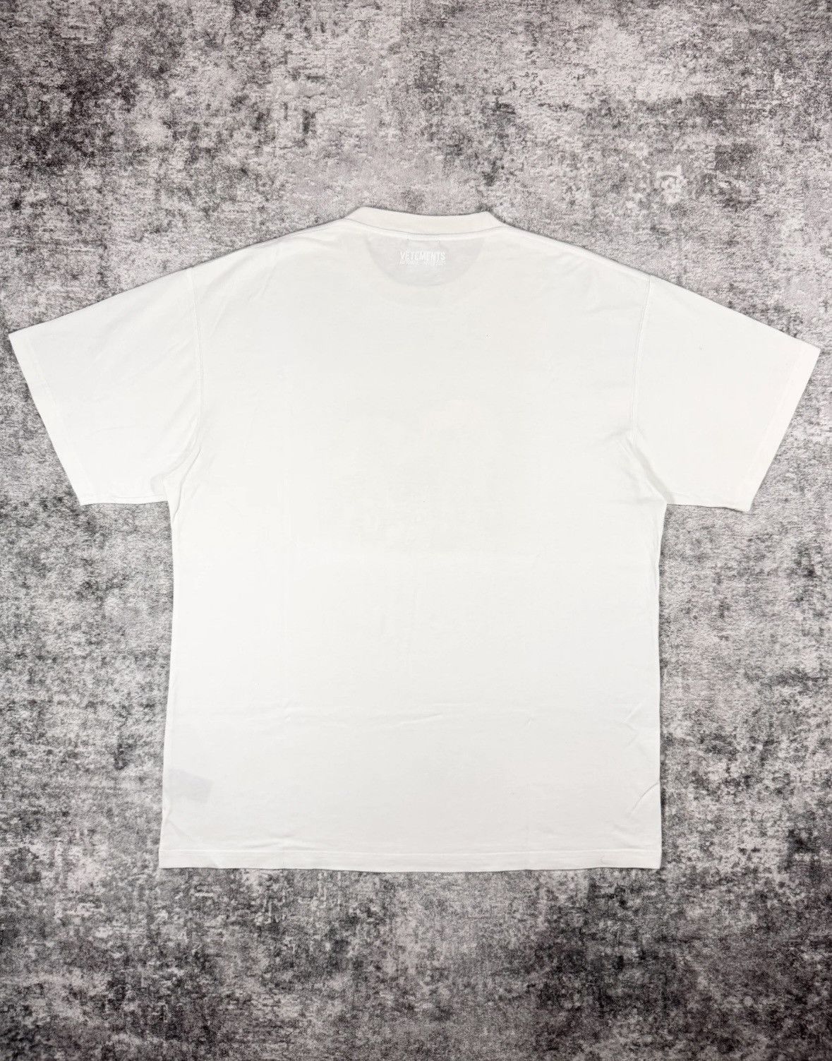 Vetements FW21 Vetements Unicorn Oversized T shirt Size US S / EU 44-46 / 1 - 5 Thumbnail