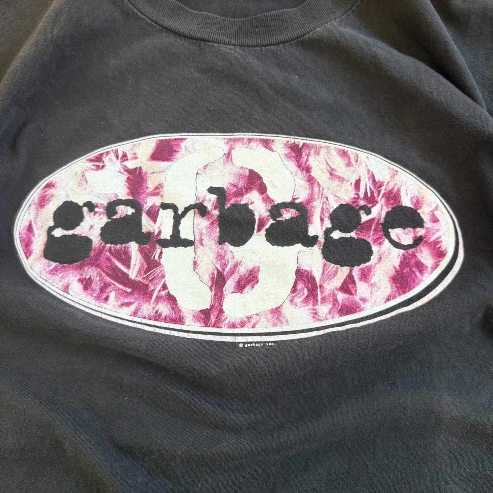 Vintage Vintage 1995 Garbage Band Tee Single Stitch Large Size US L / EU 52-54 / 3 - 6 Thumbnail