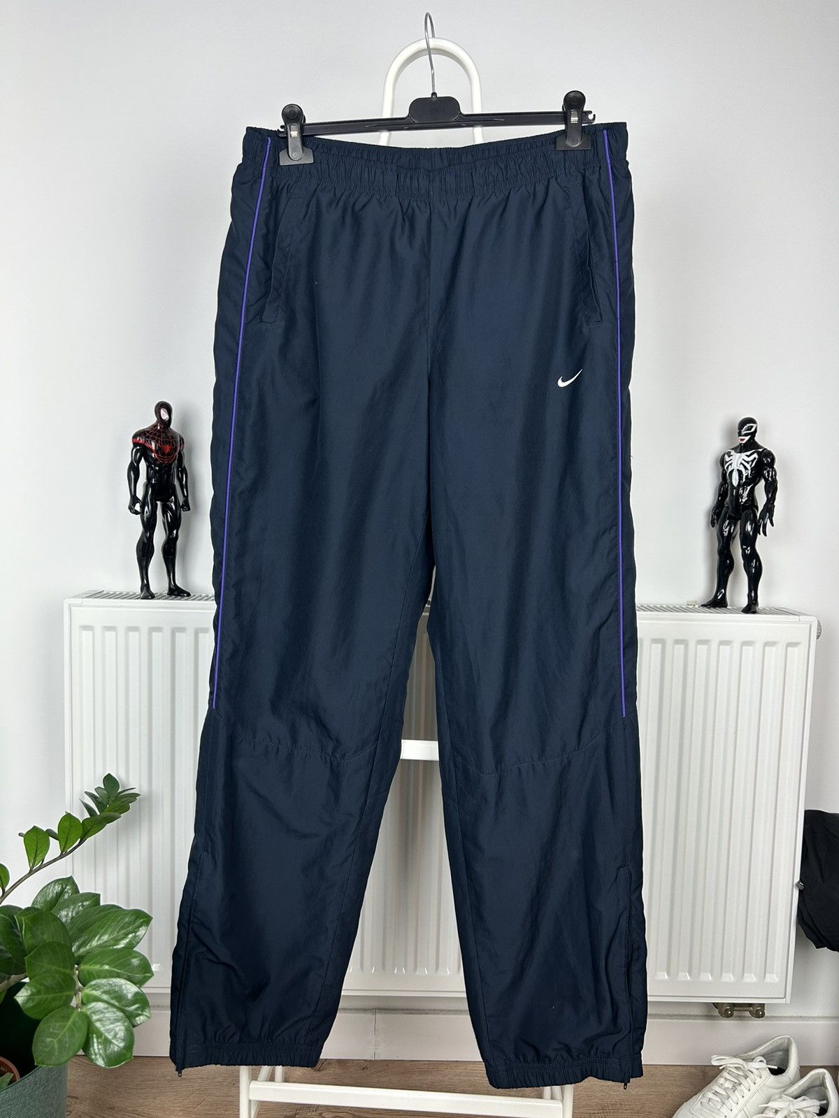 Nike × Vintage Nike Nylon Baggy Swoosh Logo Overisize y2k Pants Joggers Size US 34 / EU 50 - 1 Thumbnail