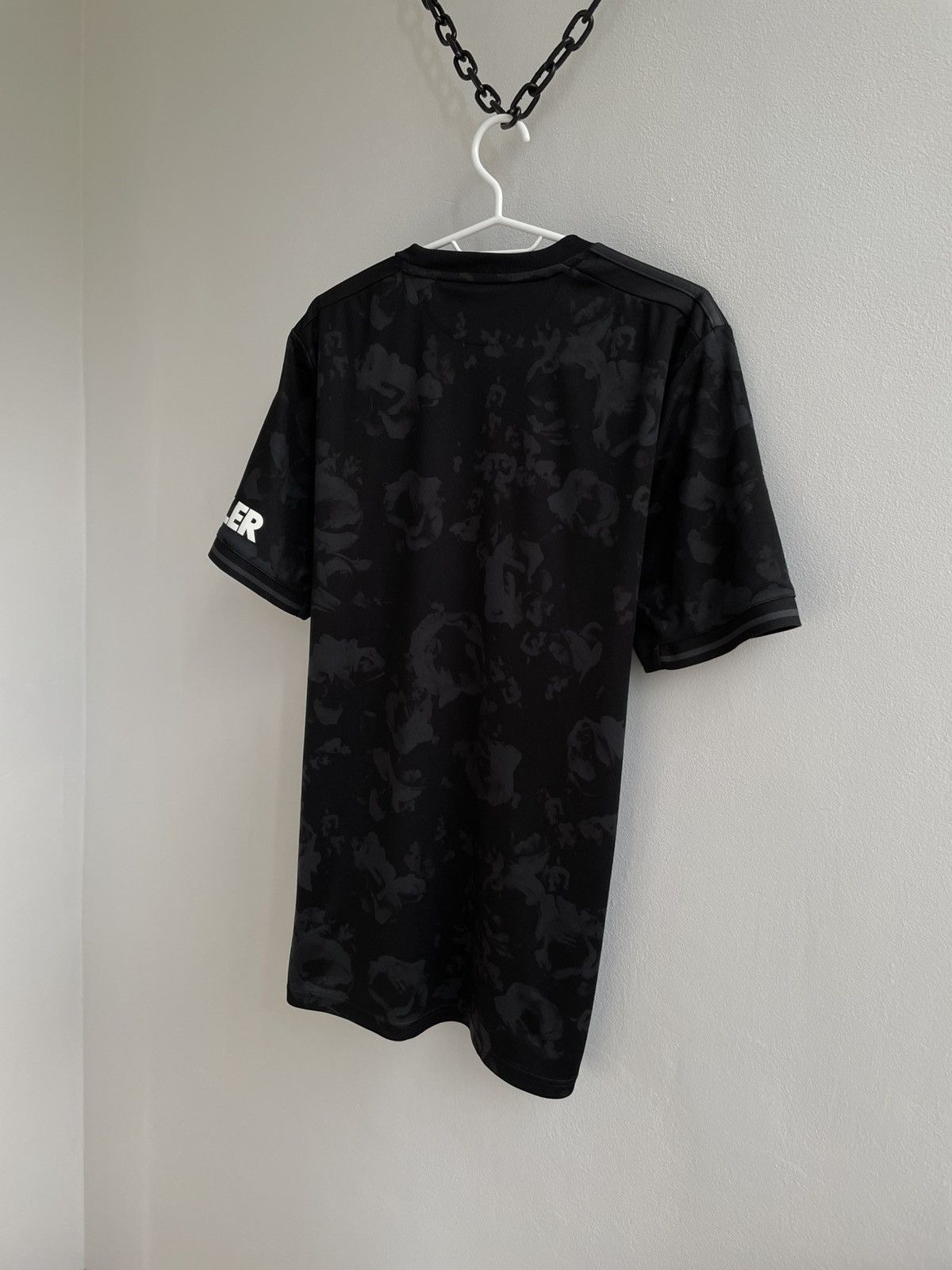Adidas Manchester United 2019 2020 Football Soccer Jersey Shirt Size US L / EU 52-54 / 3 - 19 Thumbnail